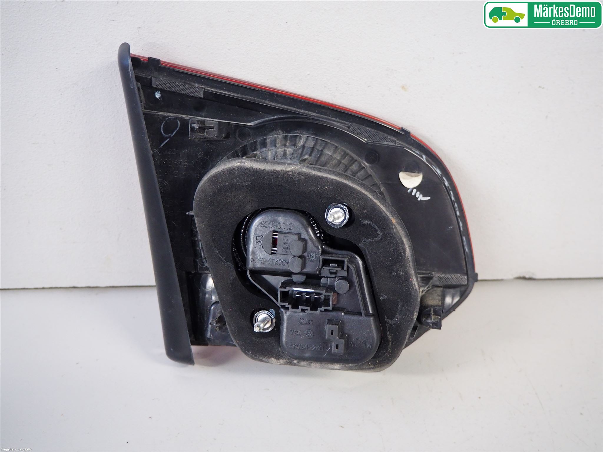 Volkswagen VW GOLF VI 09-13 Bakljus Lucka Hö