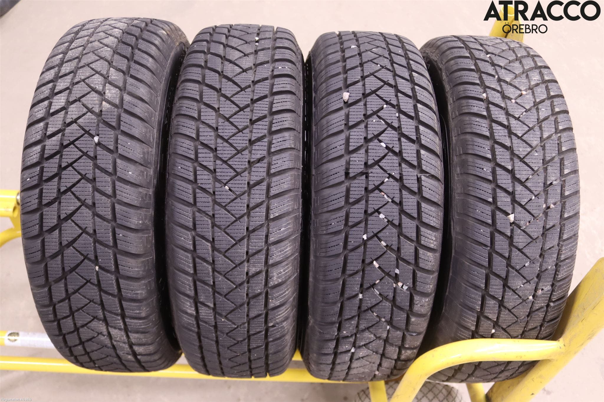 Mitsubishi SPACE RUNNER Vinterdäck Plåtfälg 4St