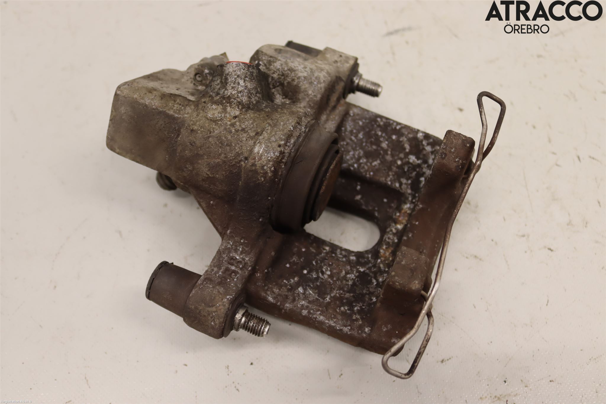 Ford FOCUS     04-07 Bromsok Bak Vänster