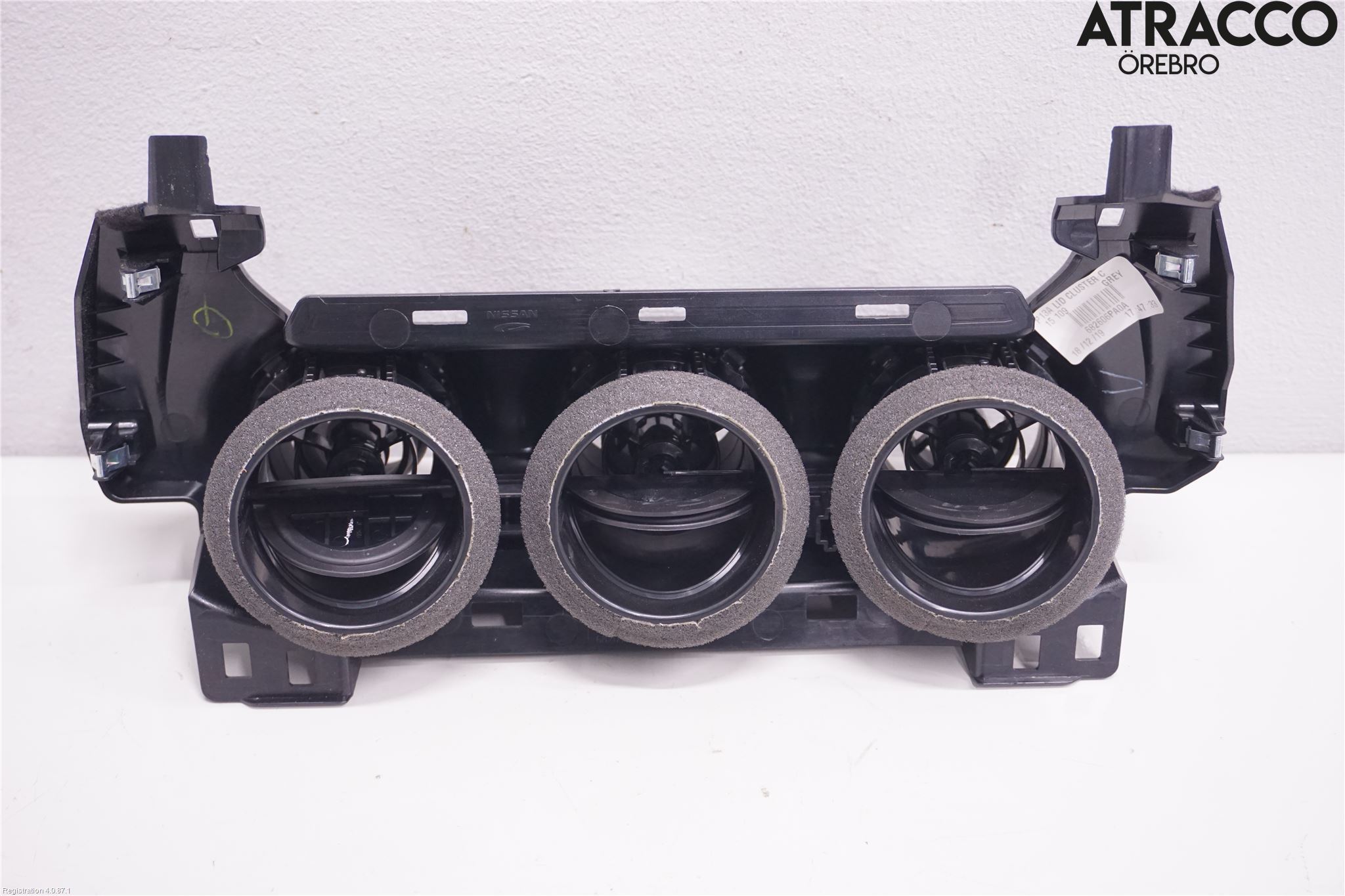 Nissan JUKE 20- Defrosterkanal-Munstycke