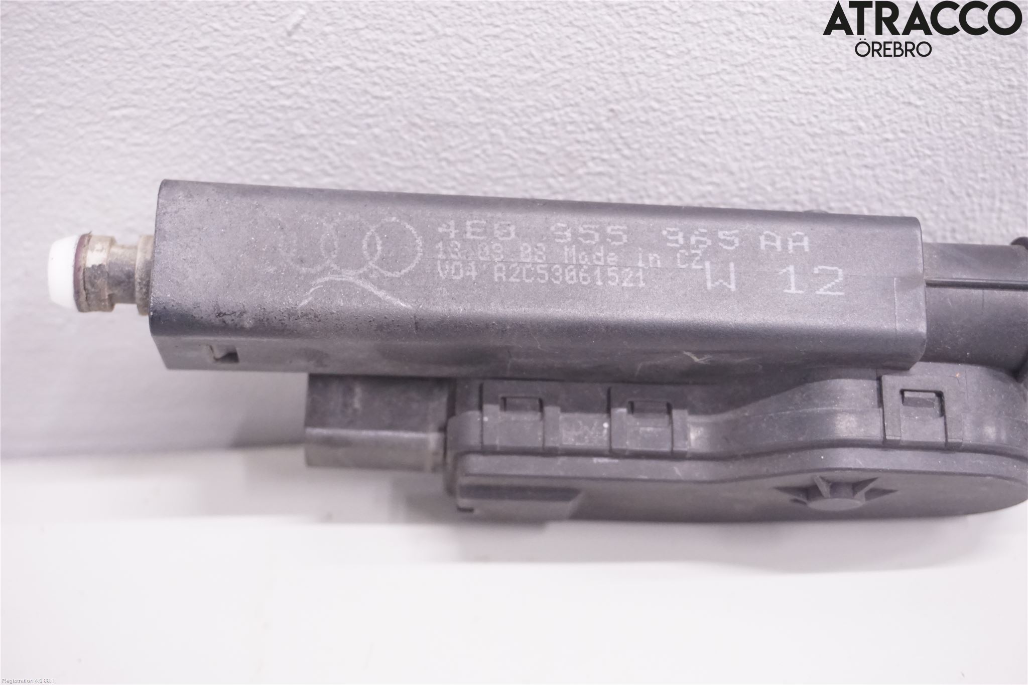 Audi A8/S8 4E  02-09 Spolarmunstycke Strålkastare