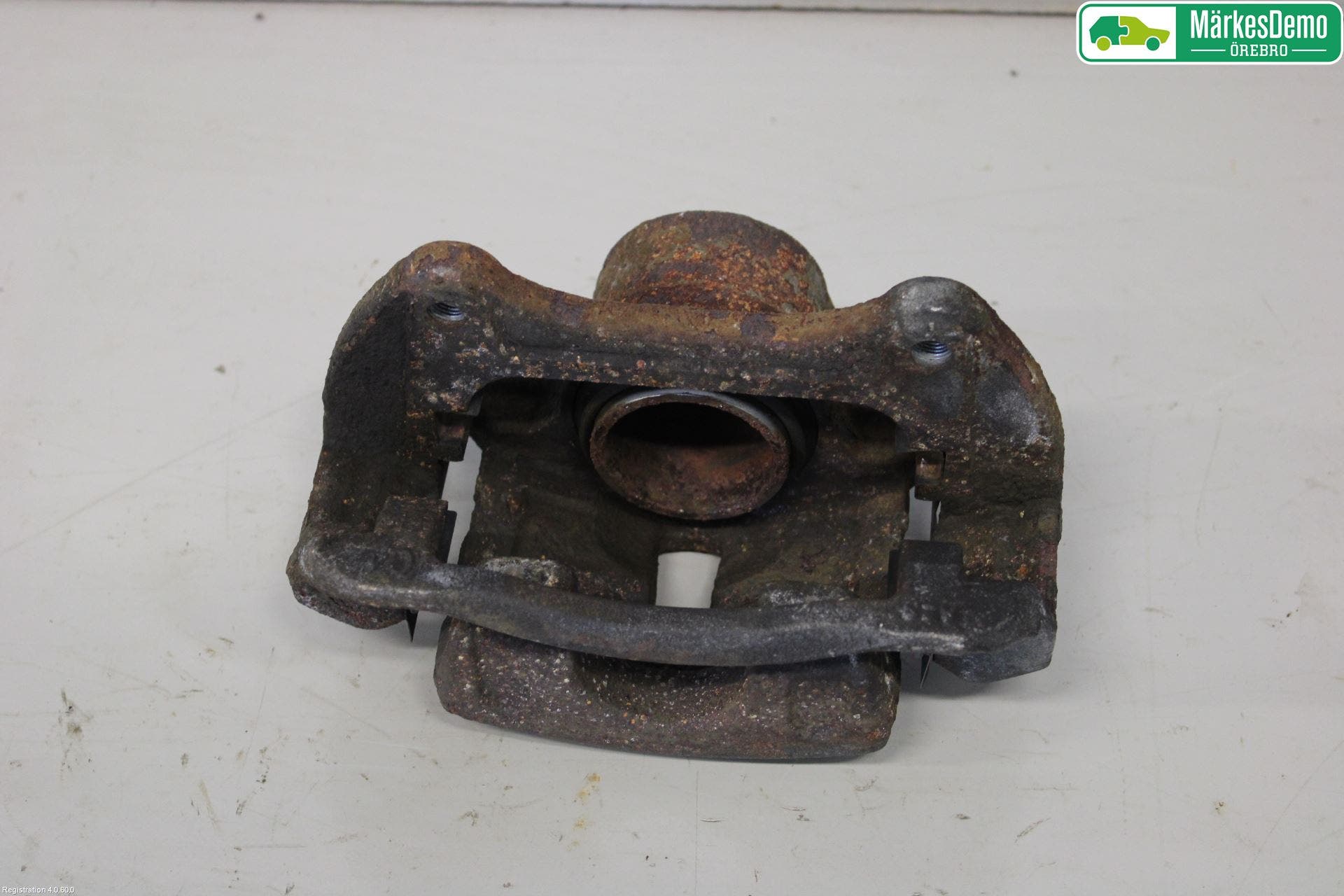 Kia CEED 12-18 Bromsok Fram Höger