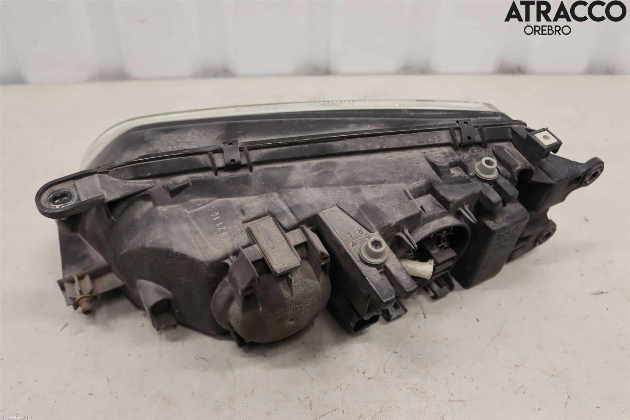 Mazda 626 98-02 Strålkastare Höger