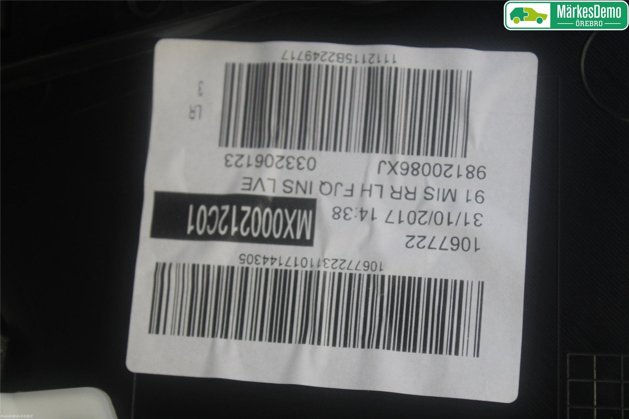 Peugeot 2008 13-20 Dörrklädsel Vä