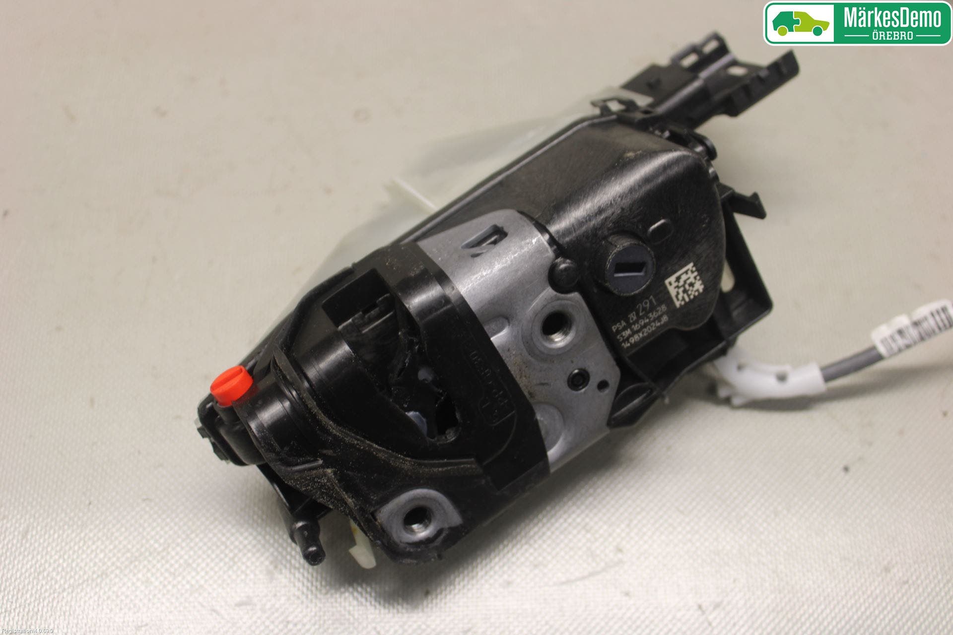 Peugeot 3008 17-24 Låskista-Dörrlås