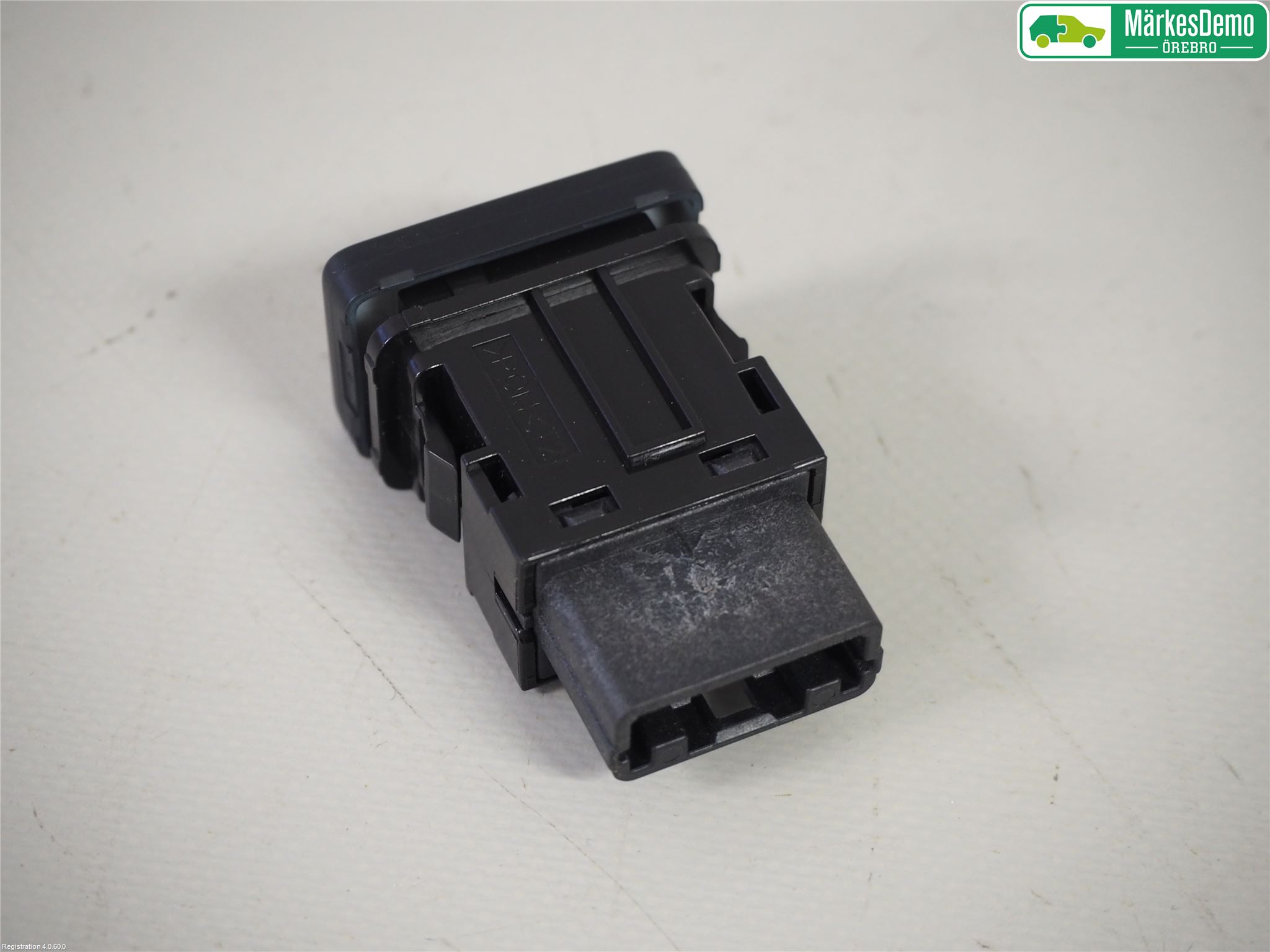 Mitsubishi OUTLANDER 13-21 Strömställare Övrigt