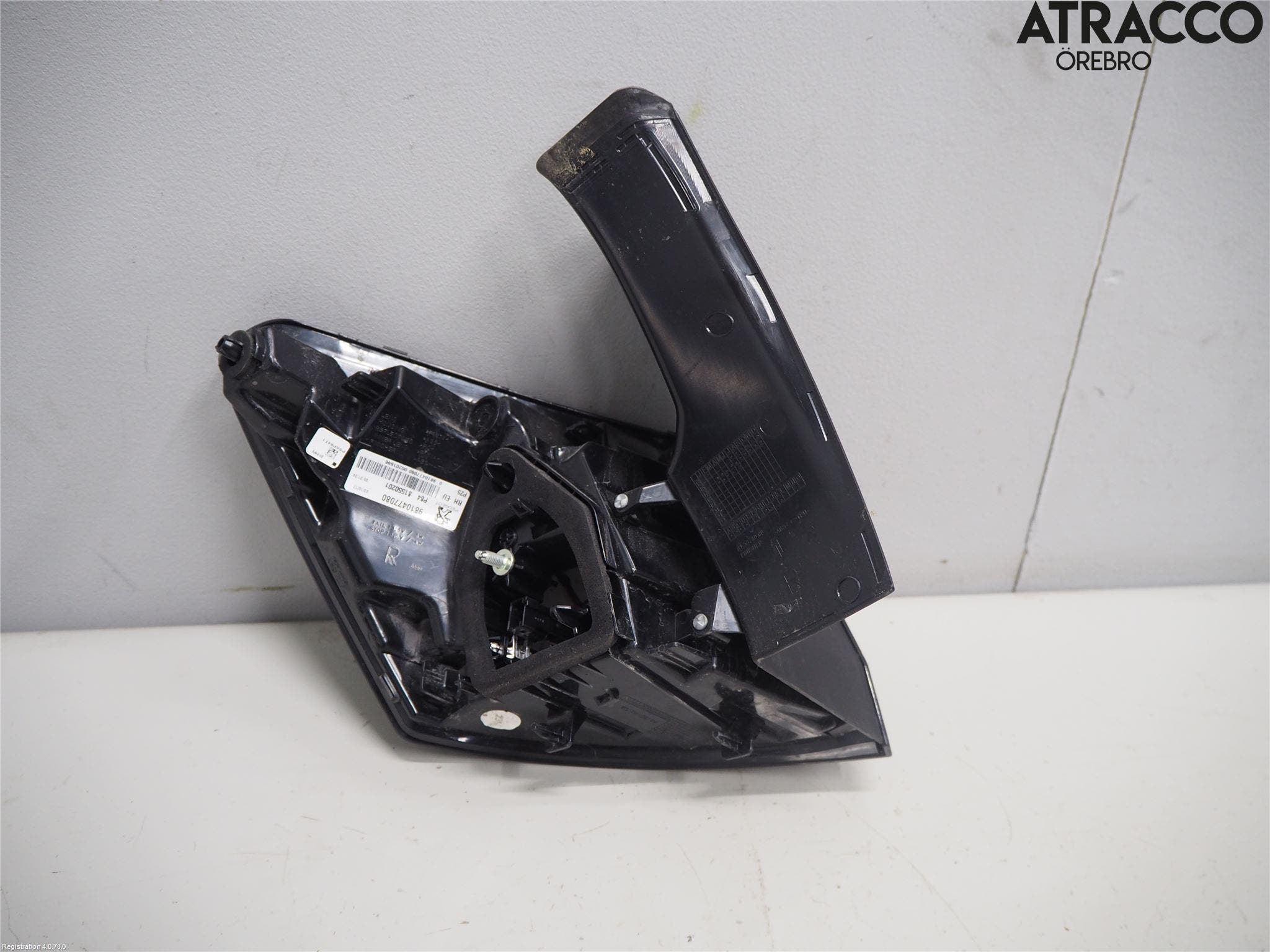 Peugeot 3008 17-24 Bakljus Höger