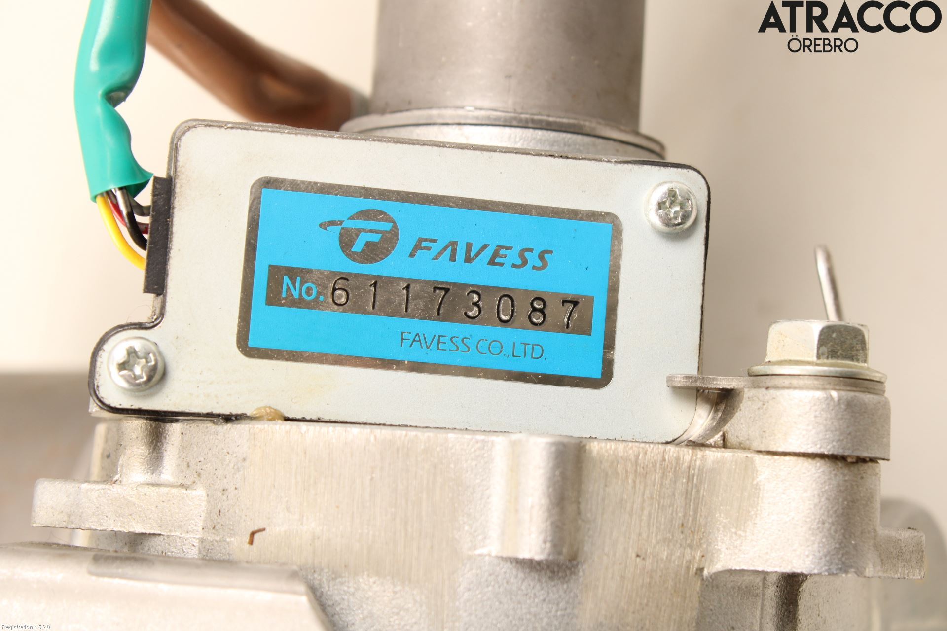 Toyota PRIUS NWH20 04-08 Rattaxelagg Med Inb Servo