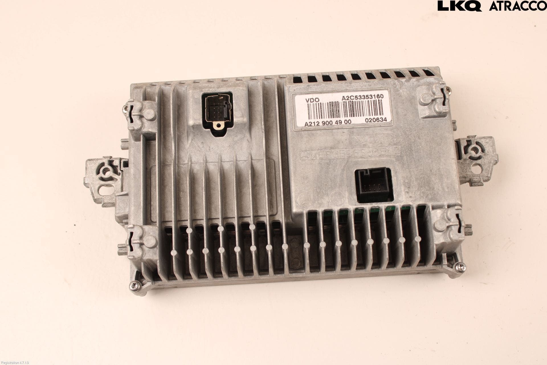 Mercedes-Benz MB E-KLASS (W212) 09-16 Bildskärm