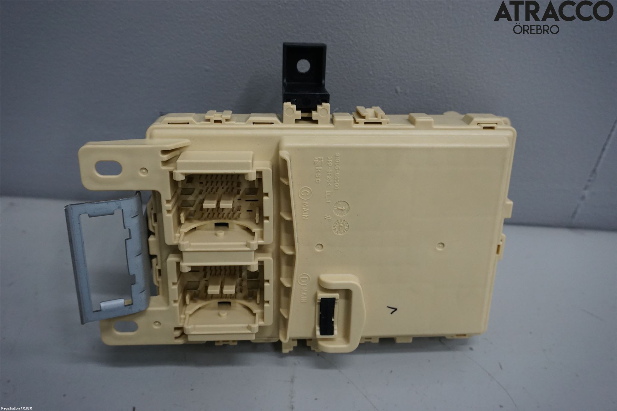 Kia STONIC 18->> Säkringsdosa-Elcentral