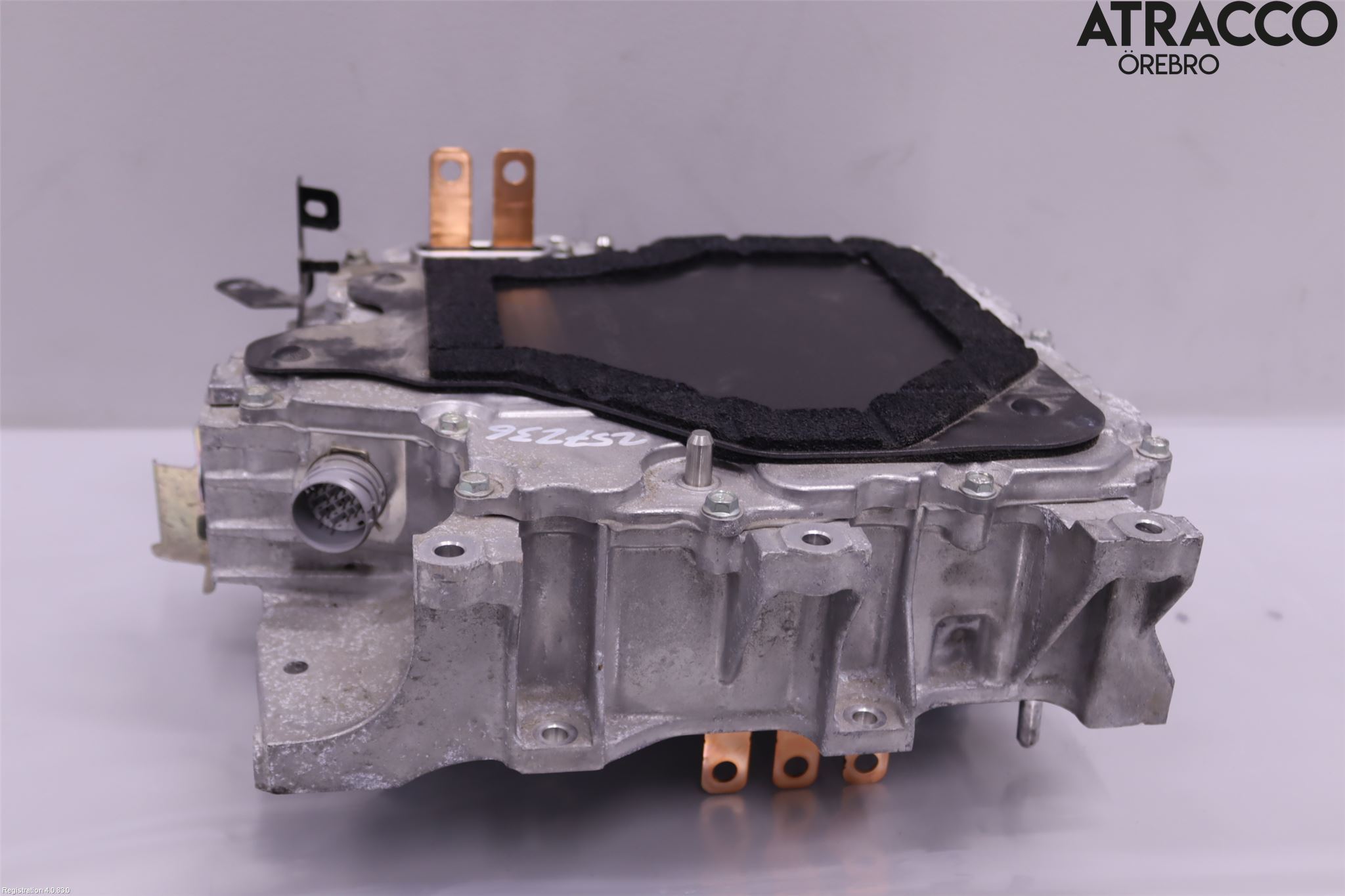 Nissan LEAF 18- Inverter 12 -> 220 V