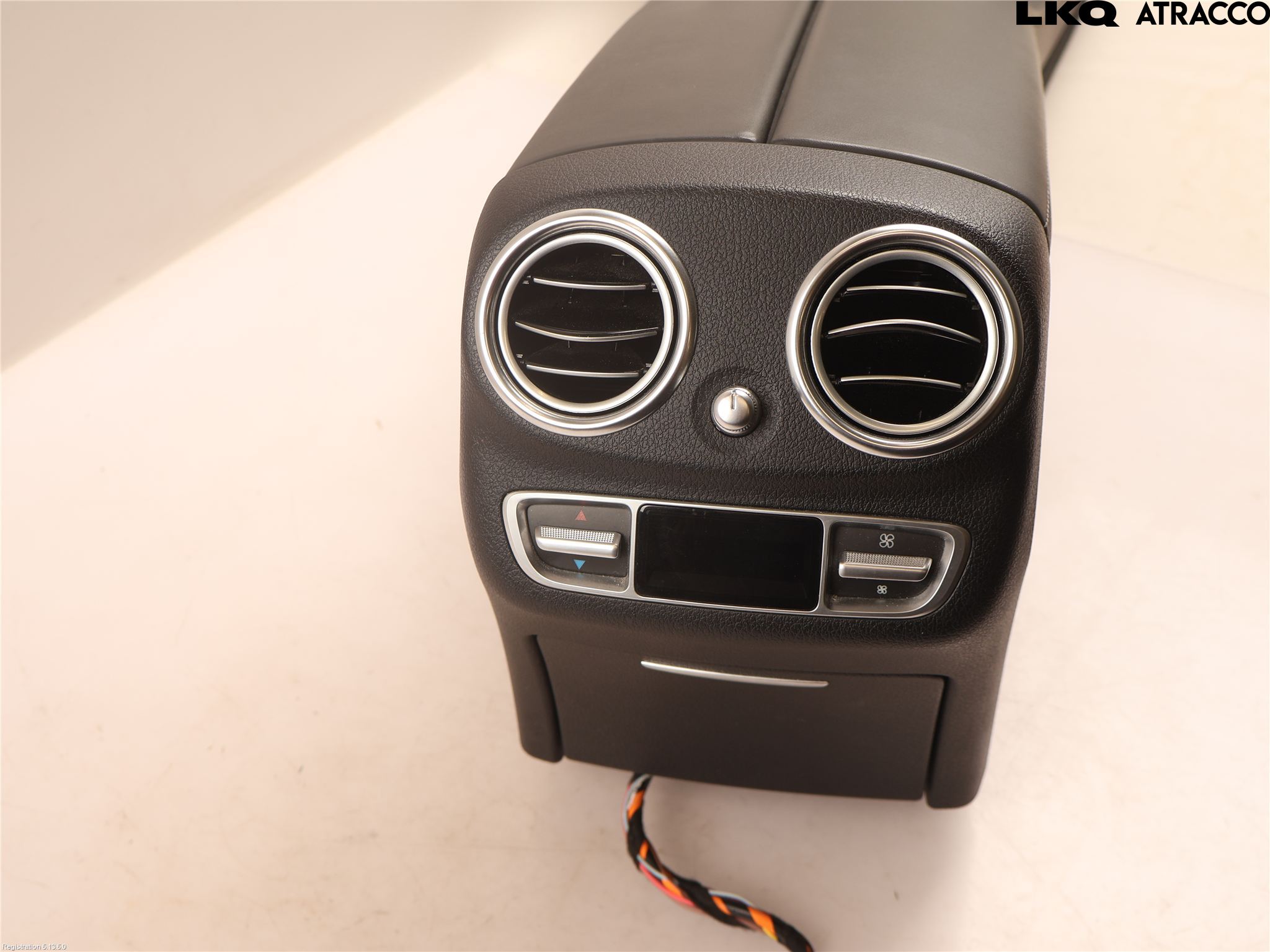 Mercedes-Benz MB E-KLASS (W213) 16-23 Instrumentkonsoll Golv