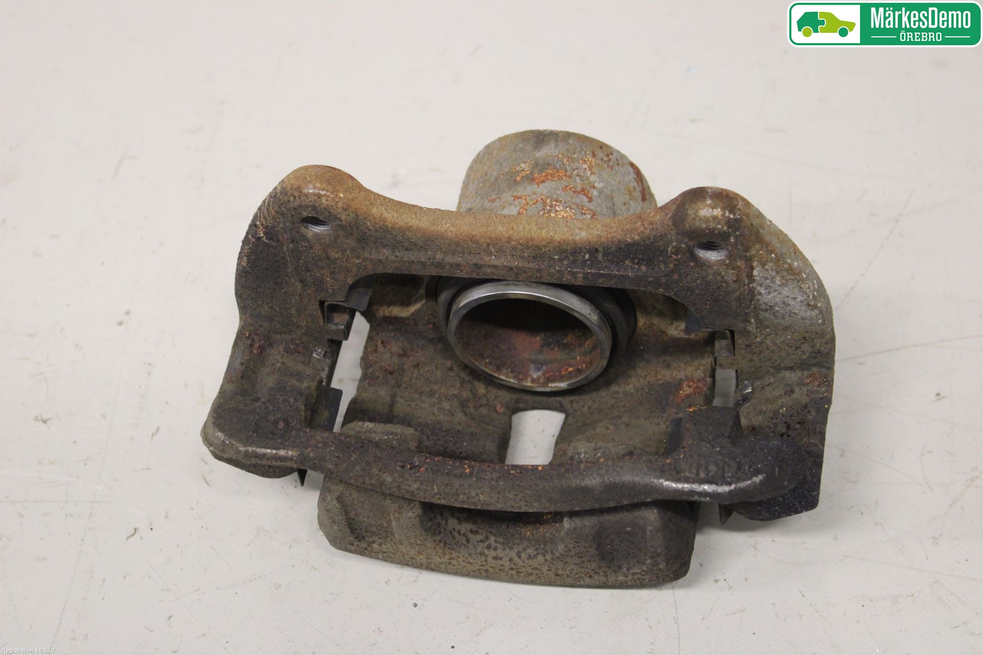 Kia CEED 12-18 Bromsok Fram Höger