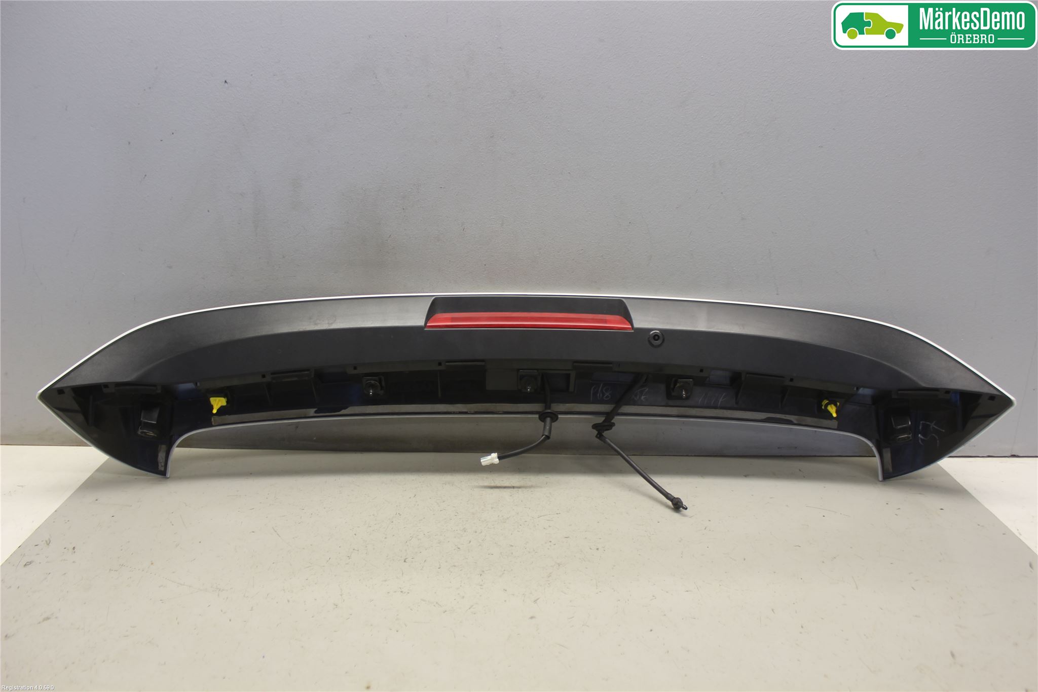 Nissan PULSAR Spoiler Baklucka