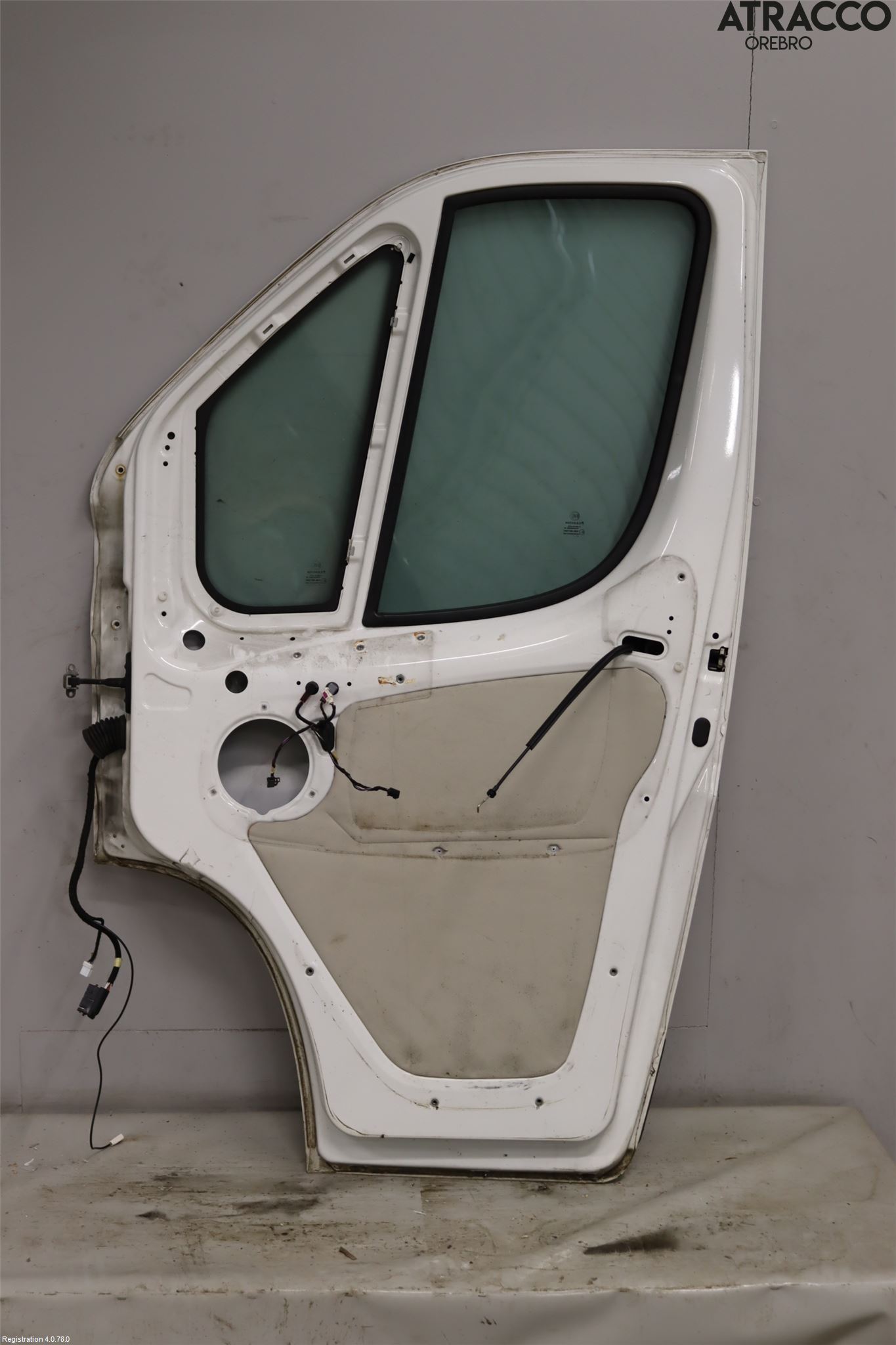 Peugeot BOXER/E-BOXER 15- Dörr Fram Höger