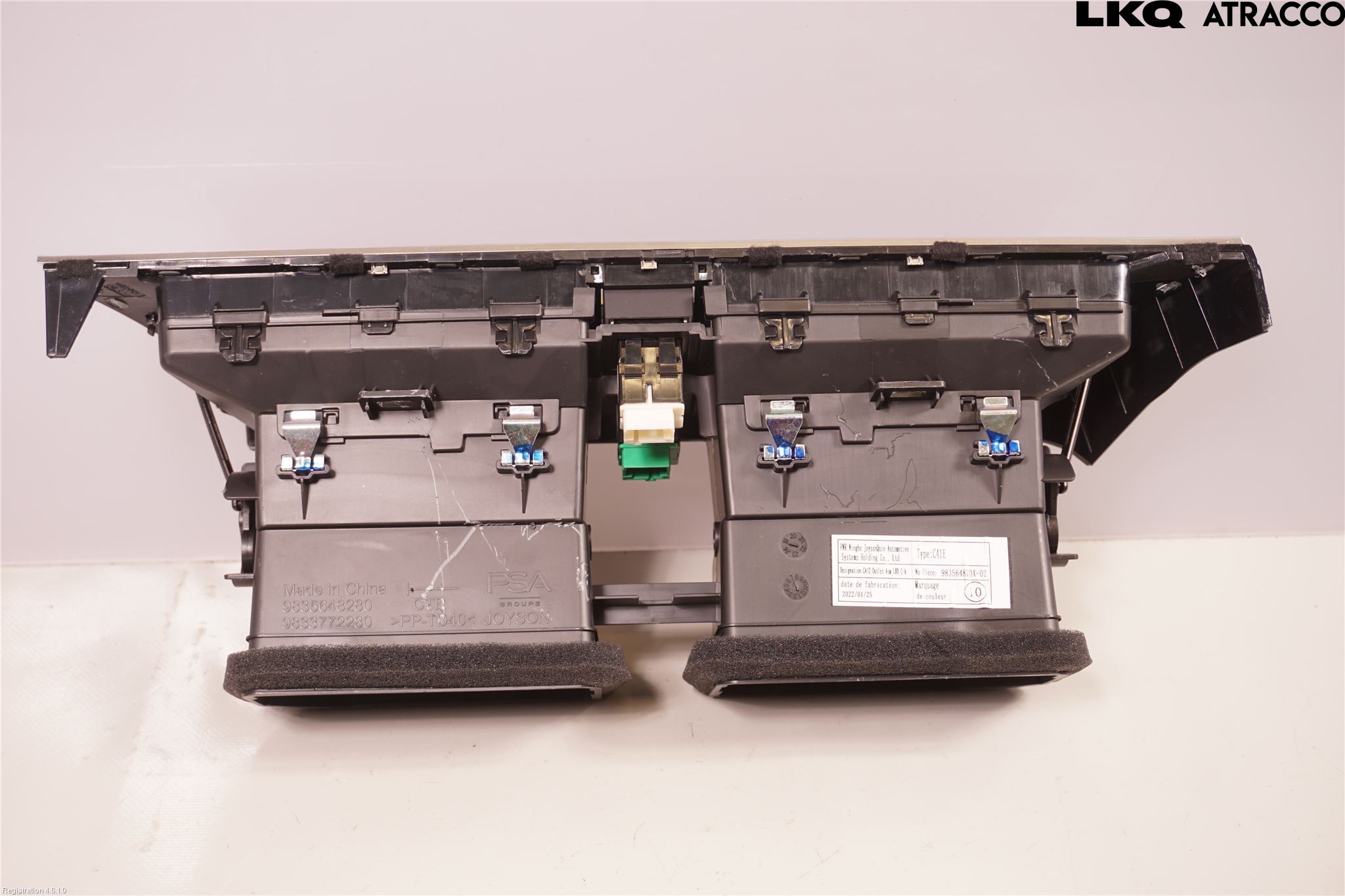 Citroen C4/E-C4 C4X/E-C4X III 21- Defrosterkanal-Munstycke