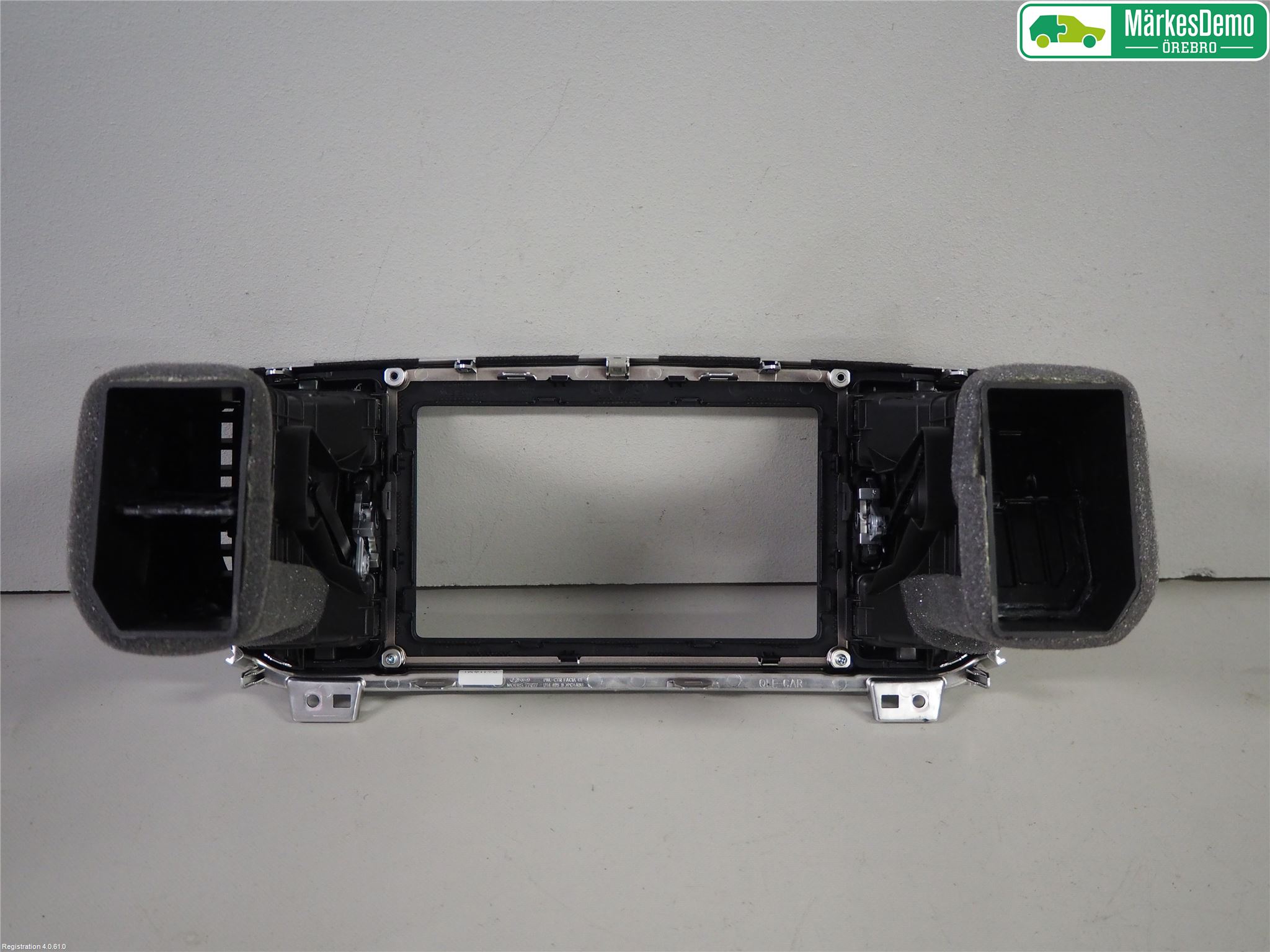 Kia SPORTAGE (QL) 16-21 Defrosterkanal-Munstycke