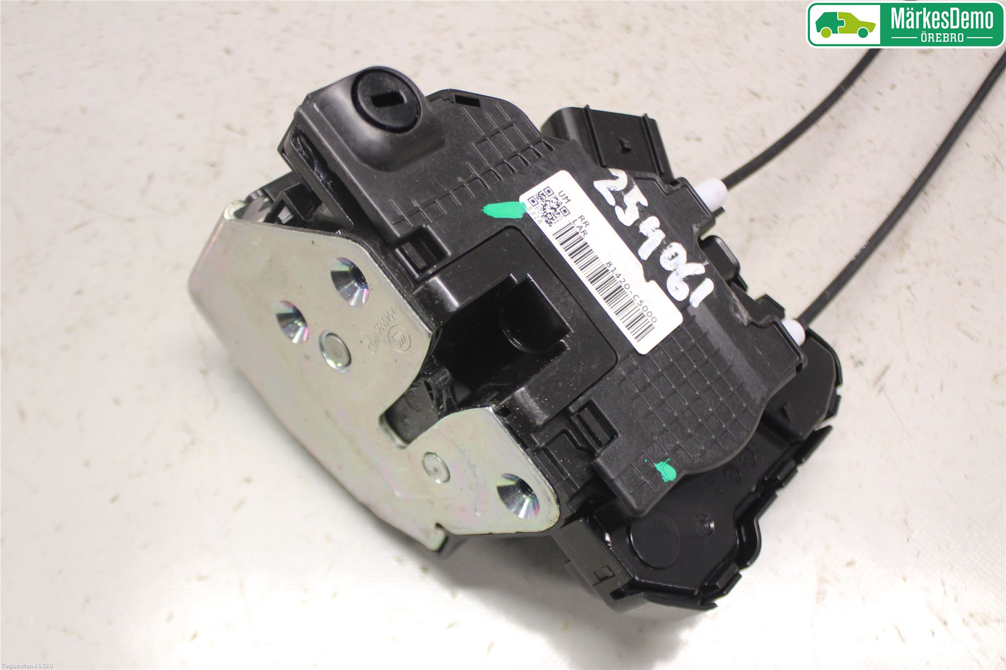 Kia SORENTO 15-20 Låskista-Dörrlås