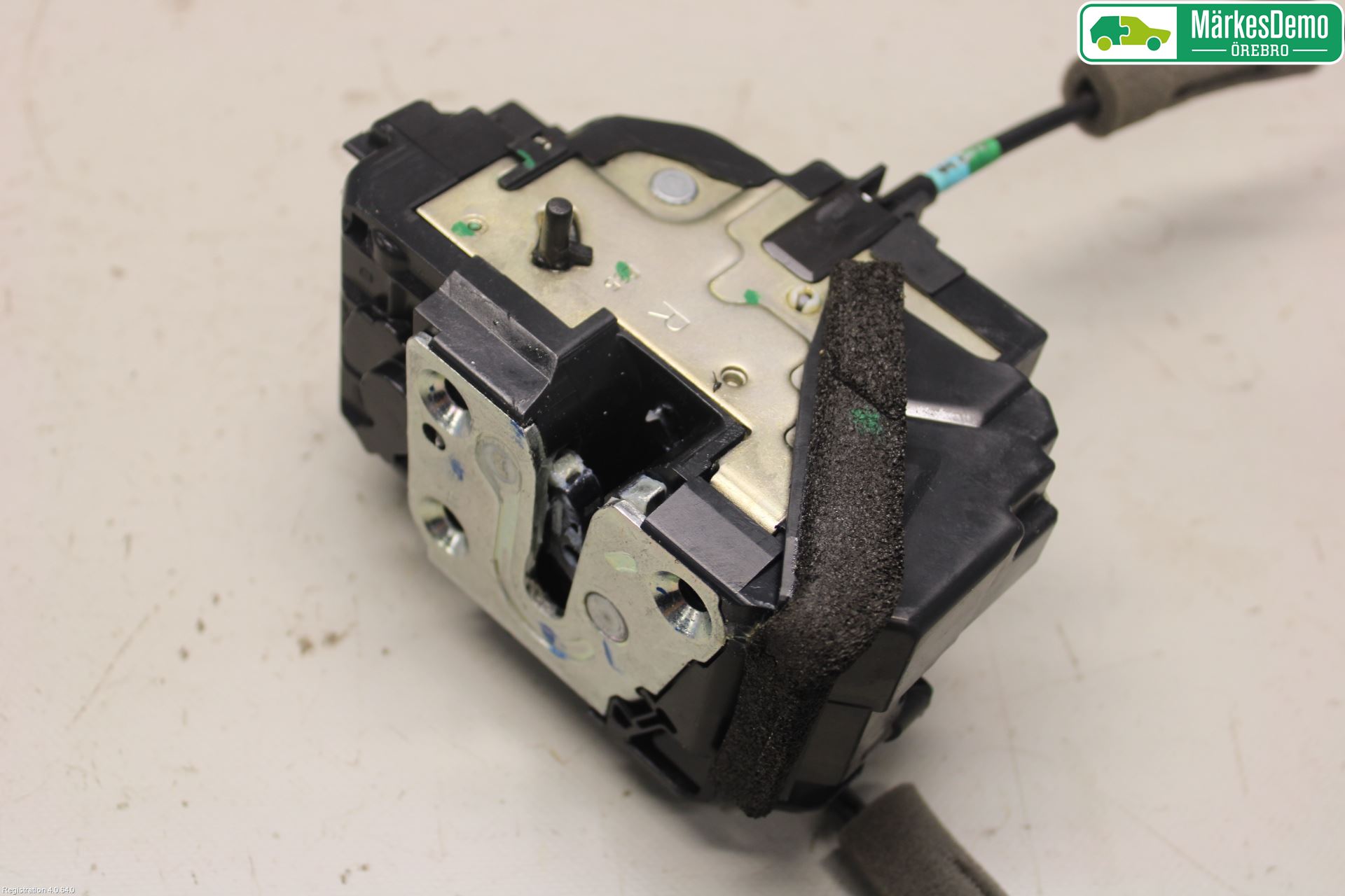 Nissan NOTE E12 14-20 Låskista-Dörrlås