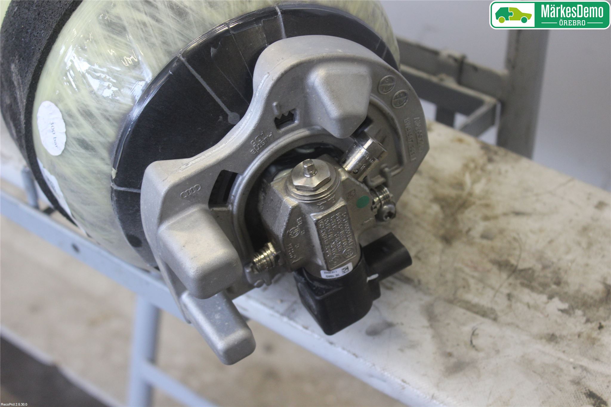 Audi A4/S4 B9 16-19 Bränsletank Gas