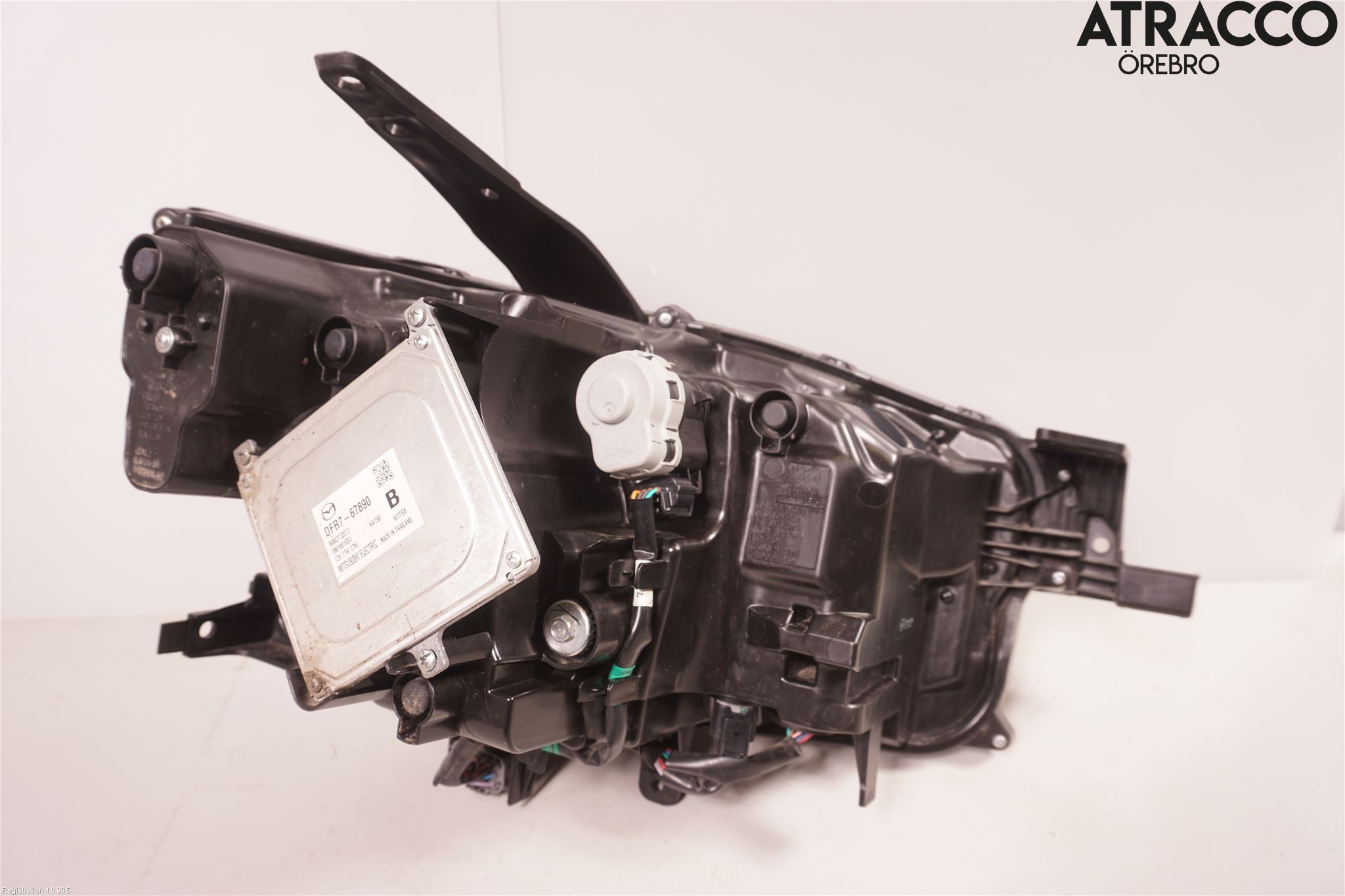 Mazda CX-30 20- Strålkastare Vänster