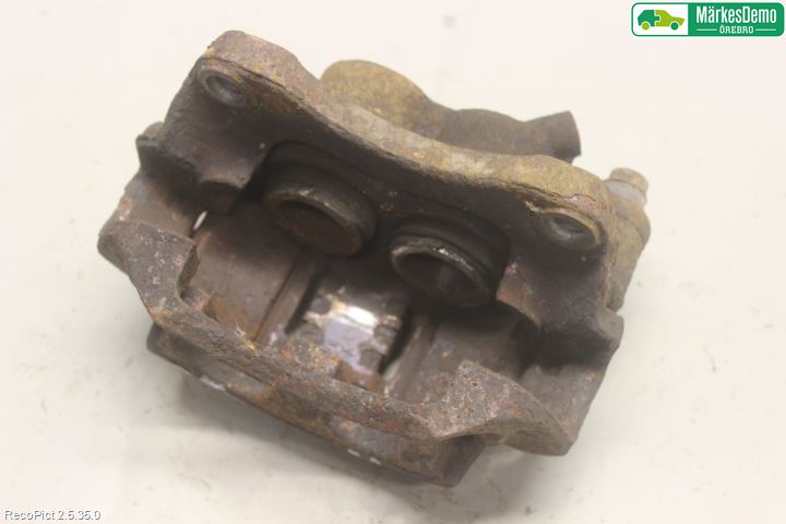 Nissan INTERSTAR 02-11 Bromsok Fram Höger