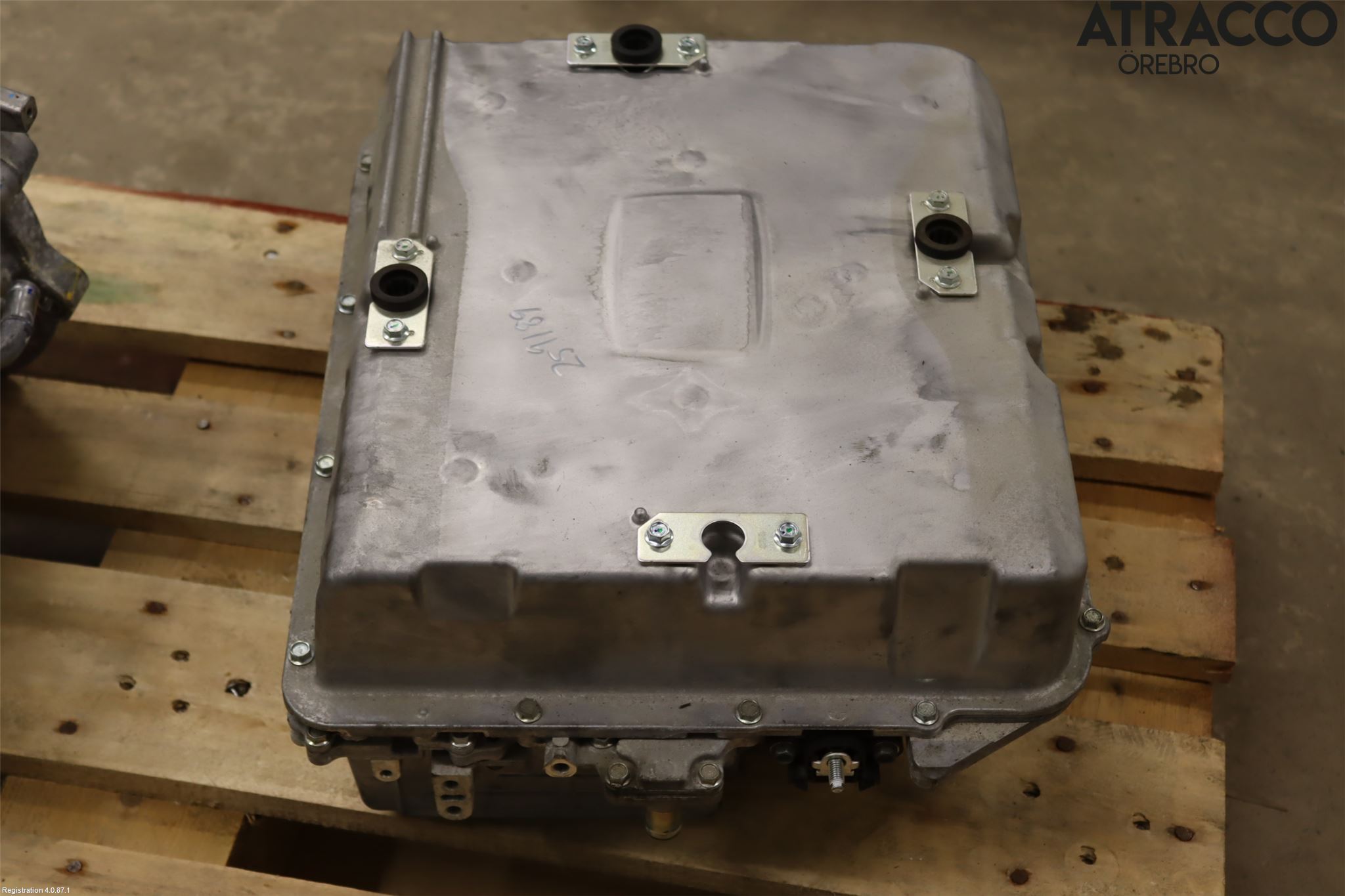 Nissan LEAF 18- Converter