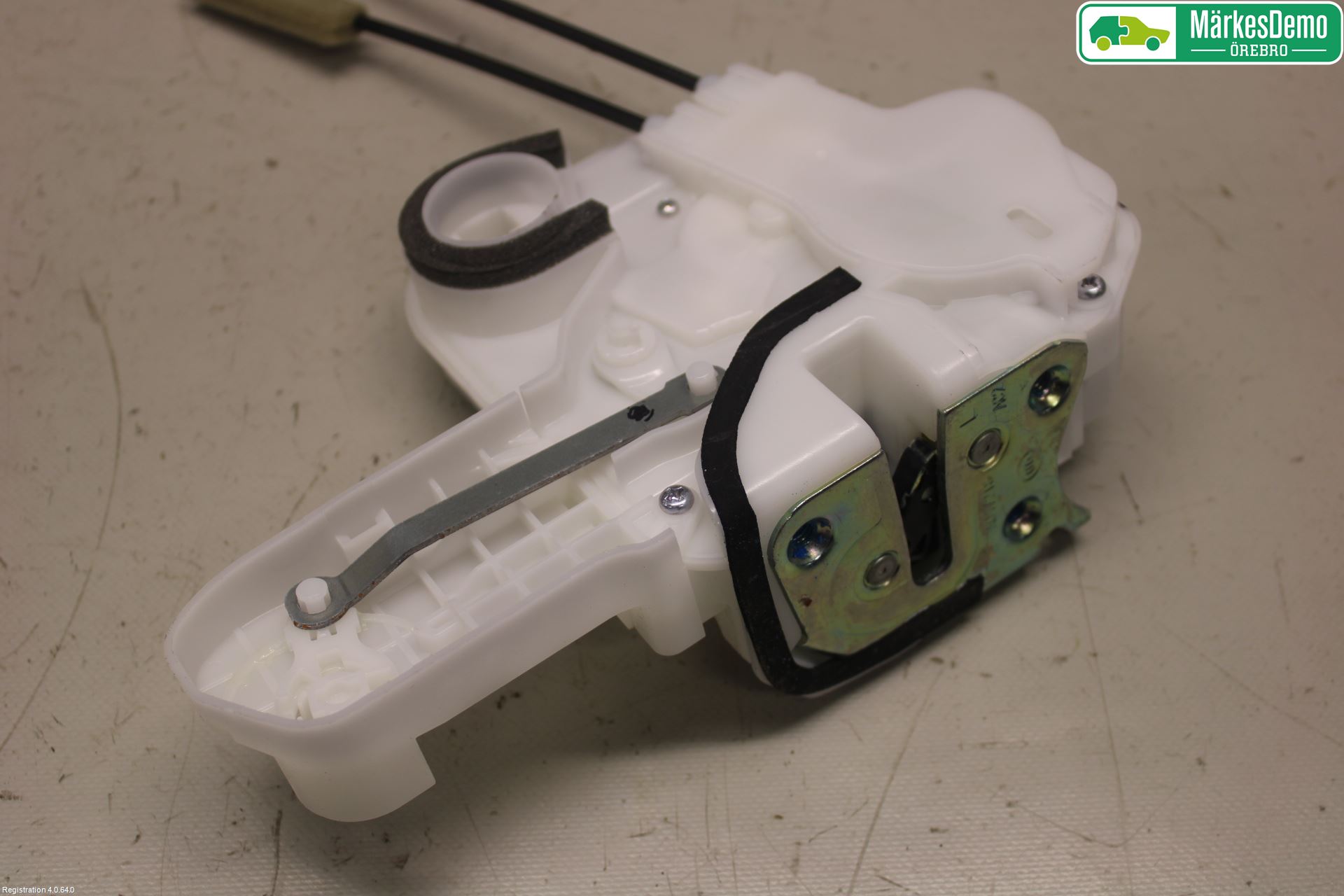 Mitsubishi OUTLANDER 13-21 Låskista-Dörrlås