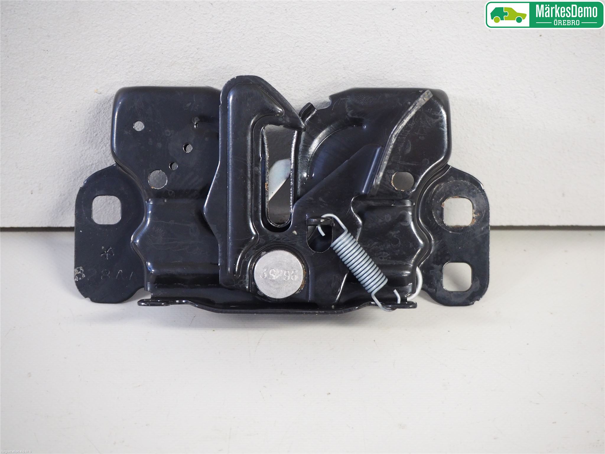 Fiat FREEMONT Huvlås