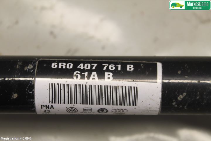 Volkswagen VW POLO 10-17 Drivaxel Fram Vänster
