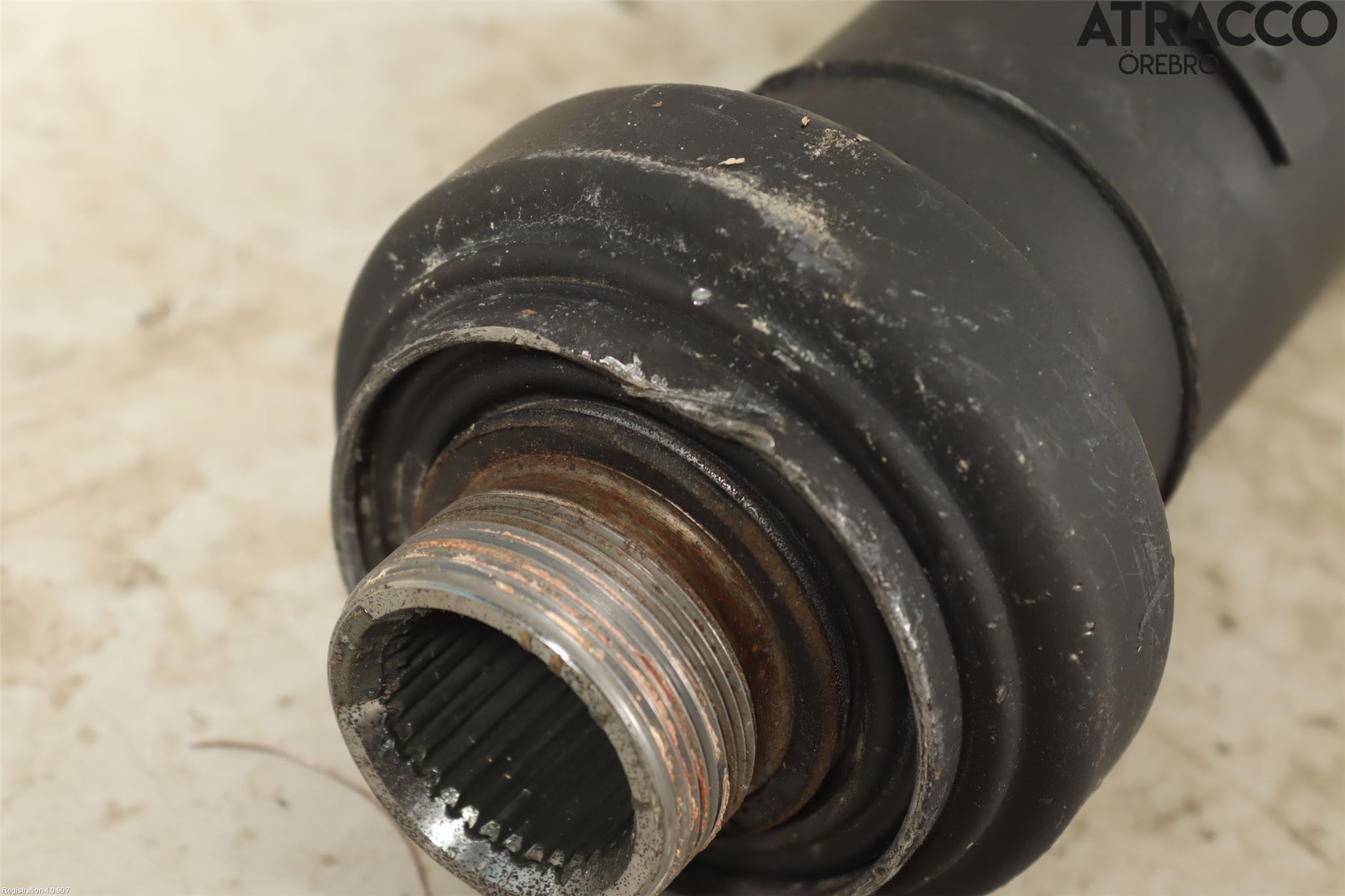 BMW 3 G20/G21/G80/G81 19- Mellanaxel Bakre