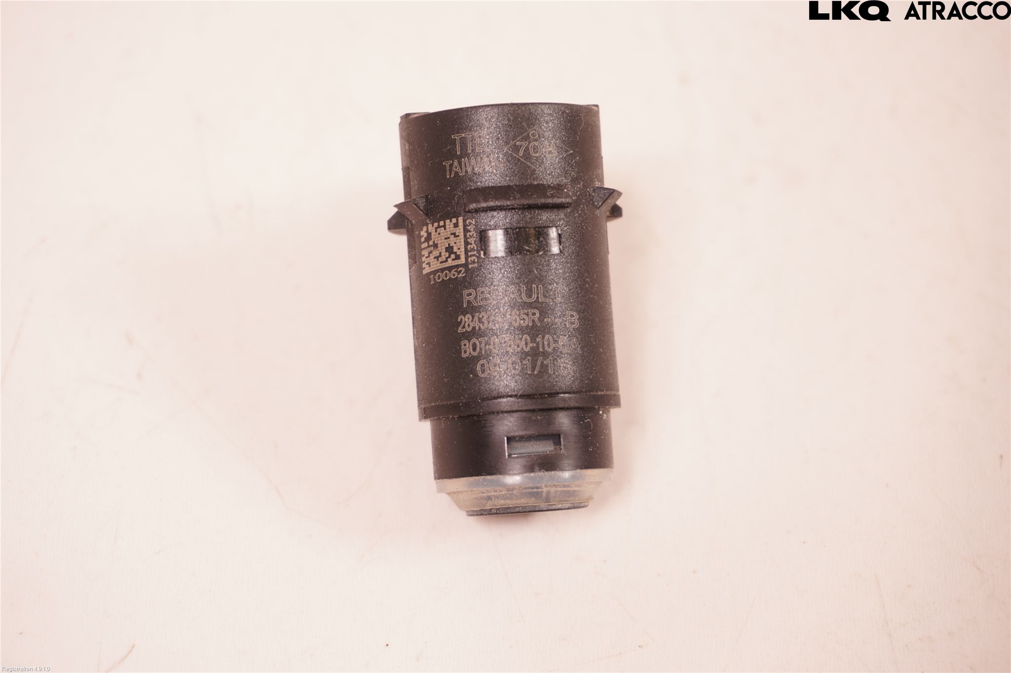 Dacia DUSTER 10-17 Parkeringshjälp Backsensor