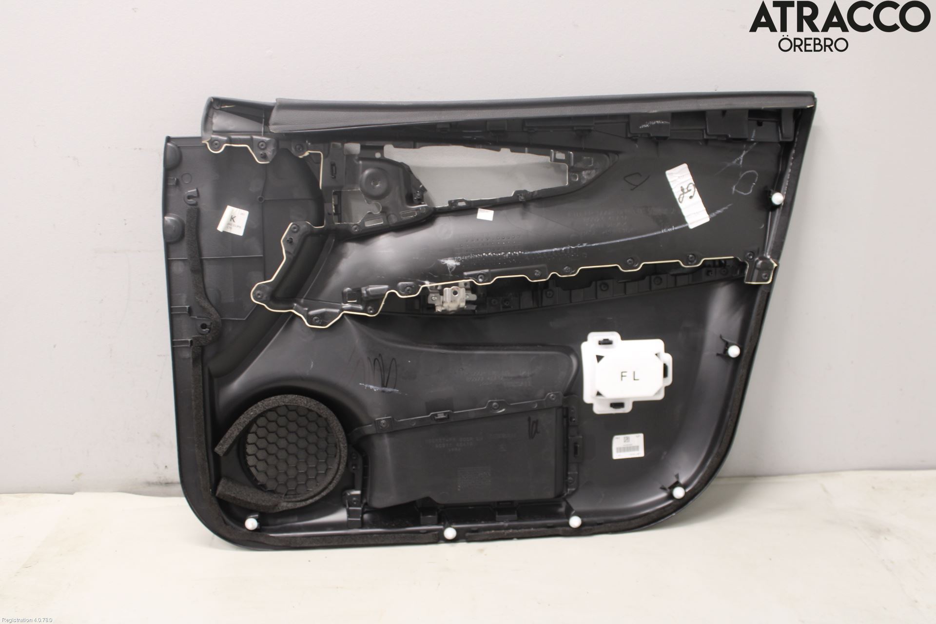 Nissan QASHQAI 17-21 Dörrklädsel Vä