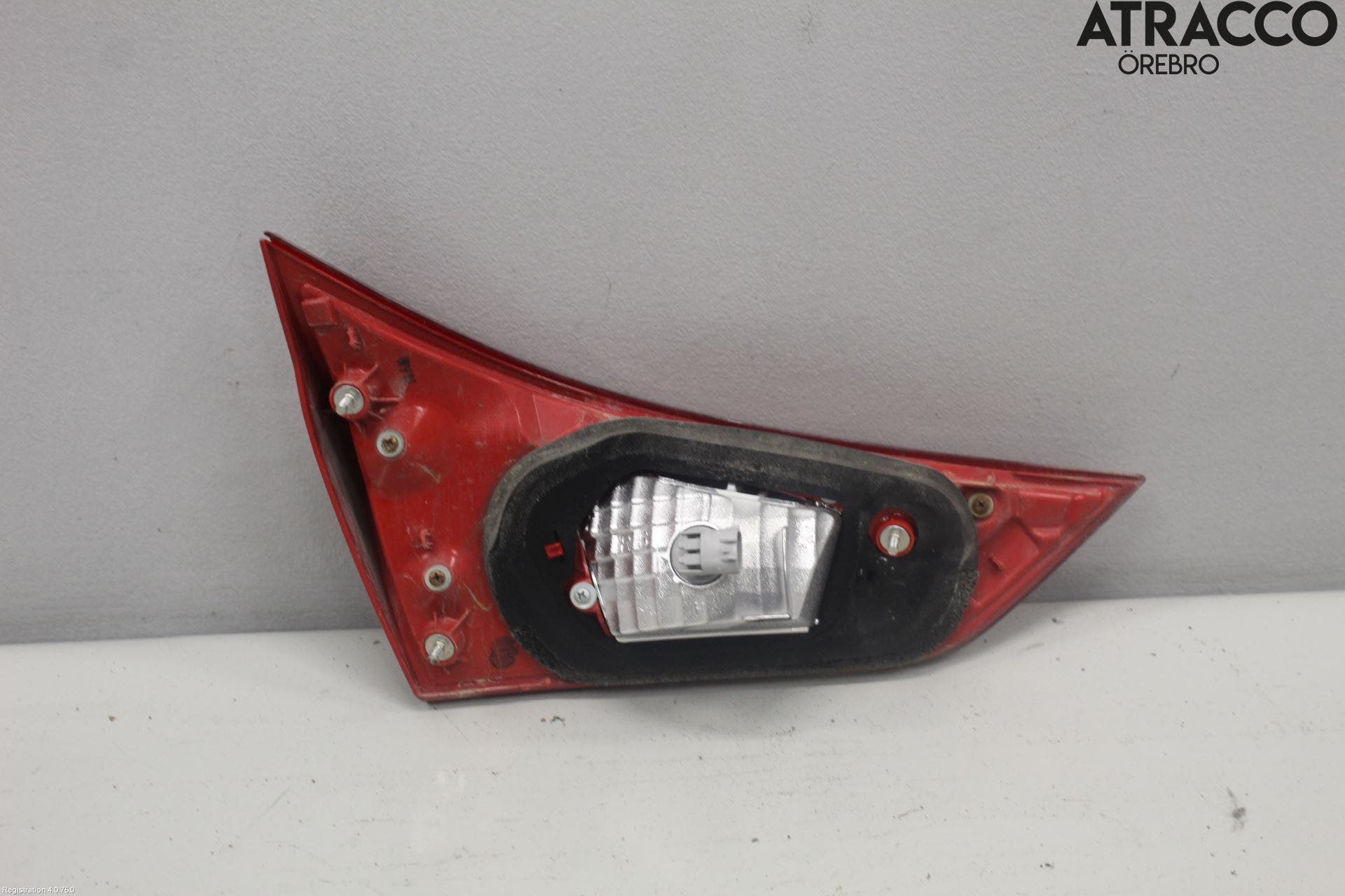 Toyota AURIS 13-19 Bakljus Lucka Hö