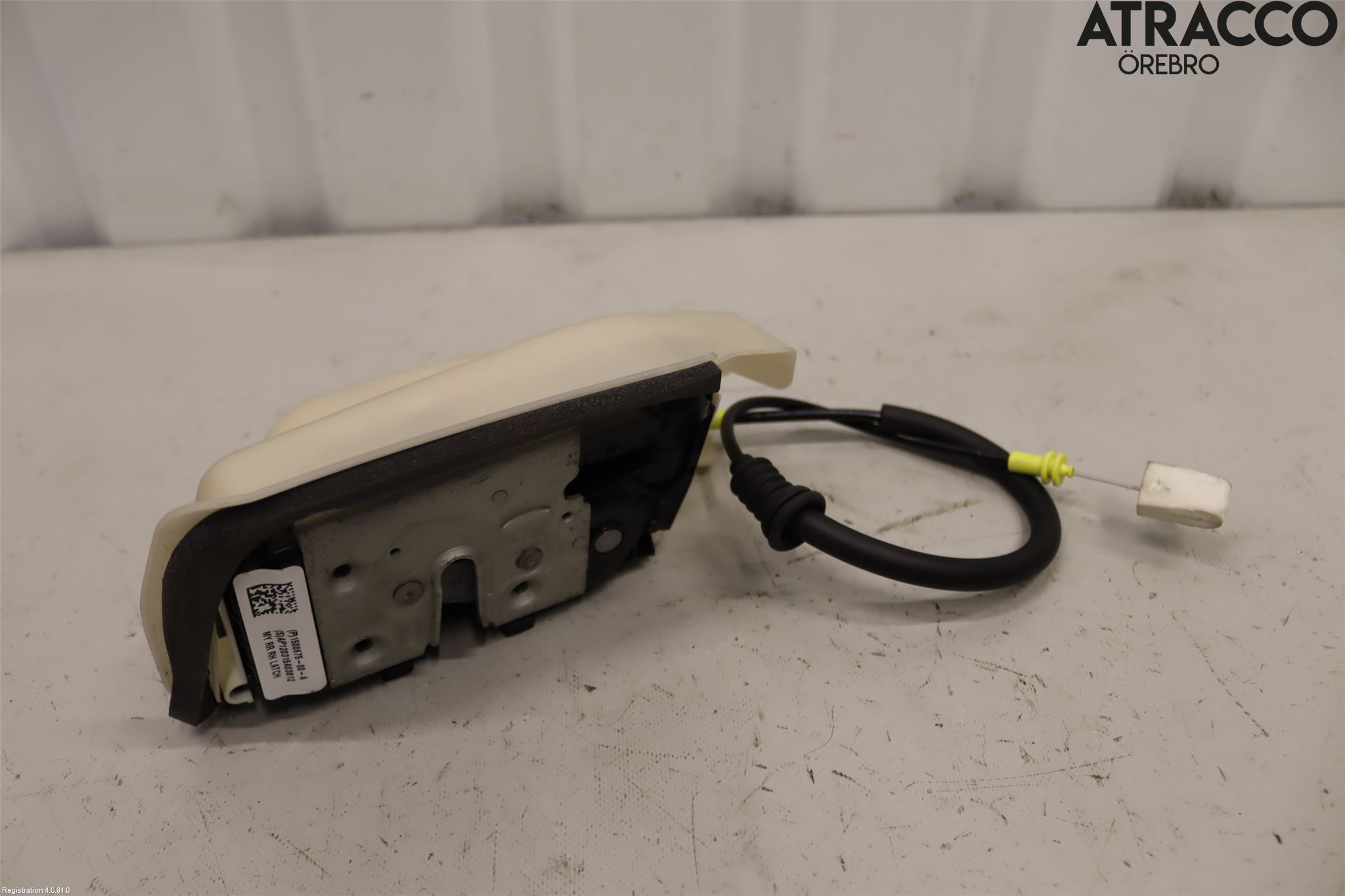 Tesla MODEL 3 17- Låskista-Dörrlås