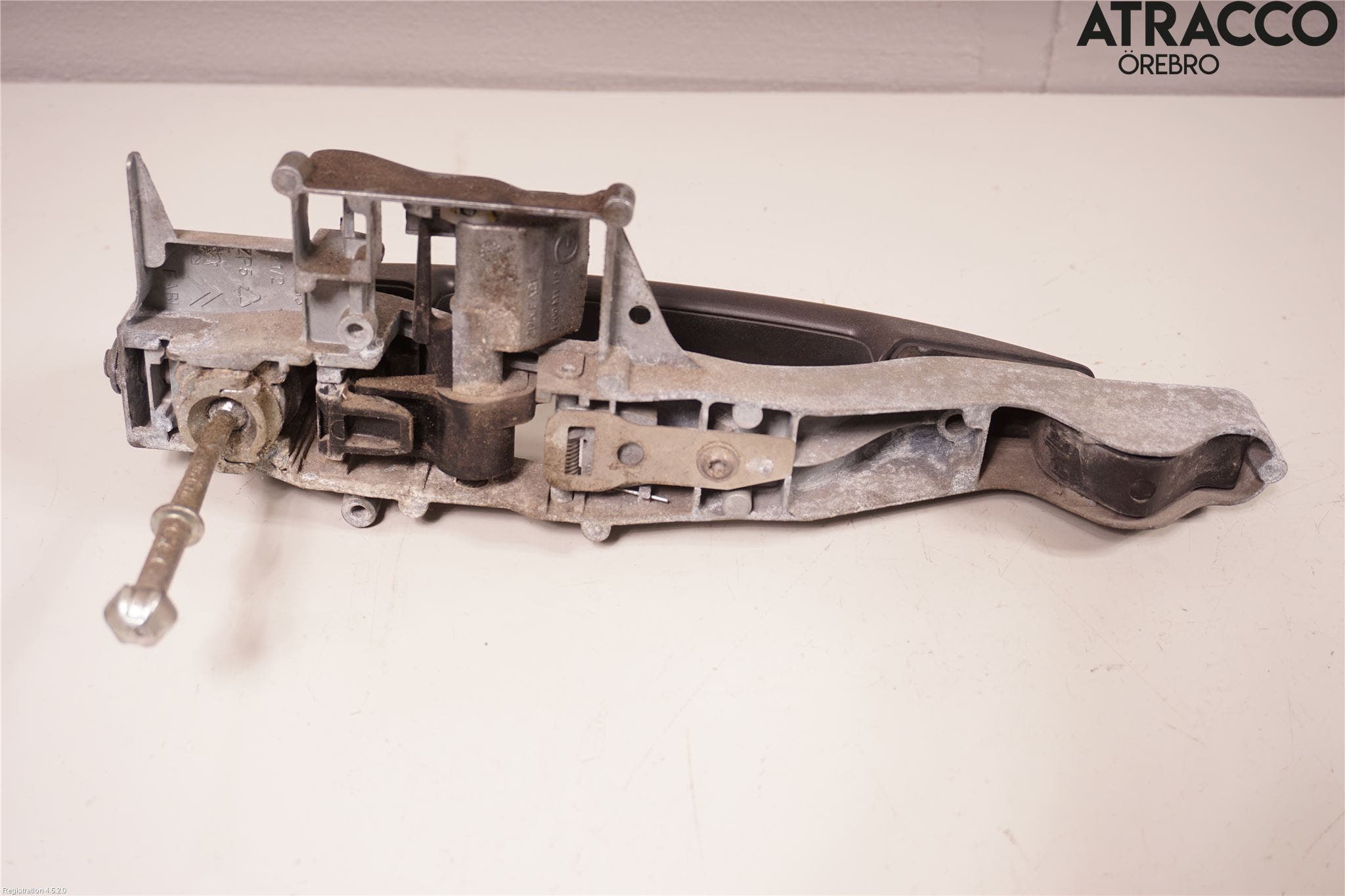 Peugeot PARTNER 08-15 Dörrhandtag Yttre Vä