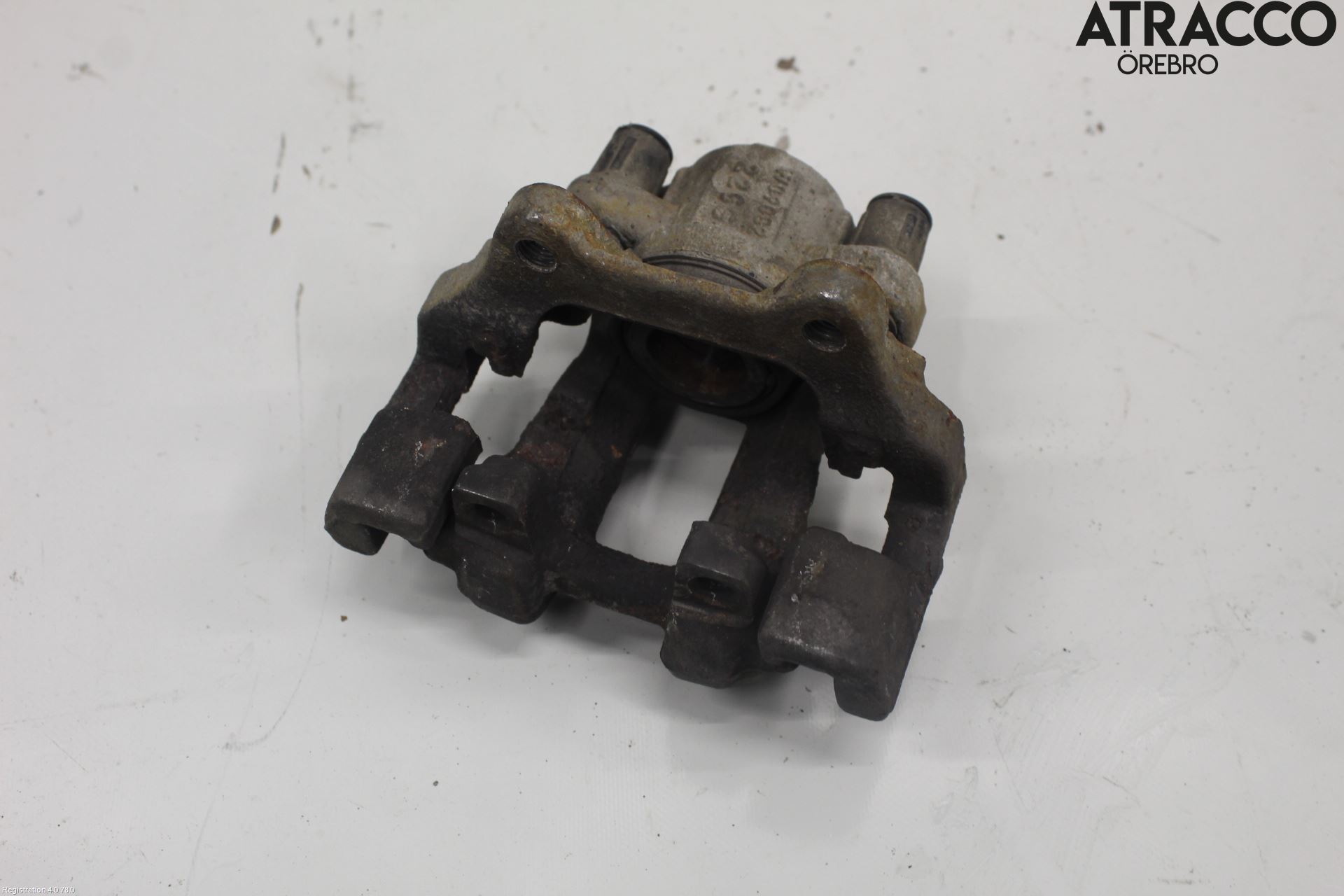 BMW 3 F30/F31/F80 12-19 Bromsok Bak Höger