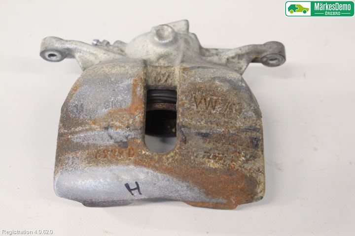 Volkswagen VW PASSAT 15-19 Bromsok Fram Höger