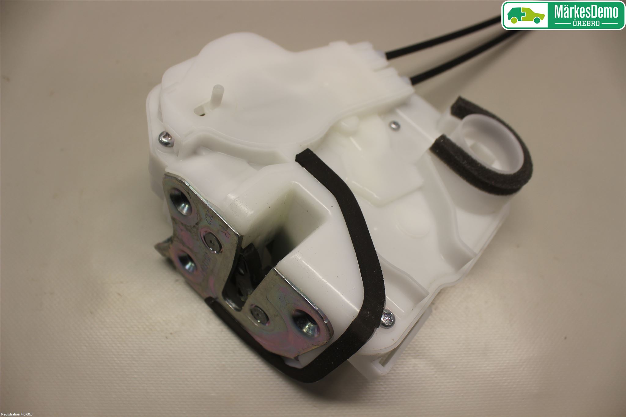 Mitsubishi OUTLANDER 13-21 Låskista-Dörrlås