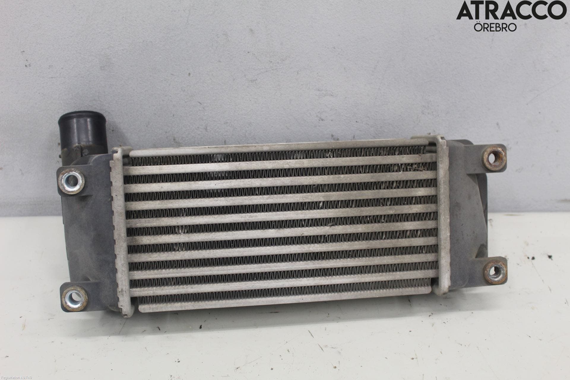 Toyota AURIS 13-19 Laddluft-Intercooler Kyl