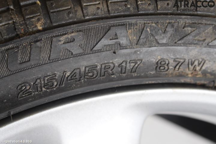 Toyota AVENSIS 03-06 Sommardäck Med Fälg