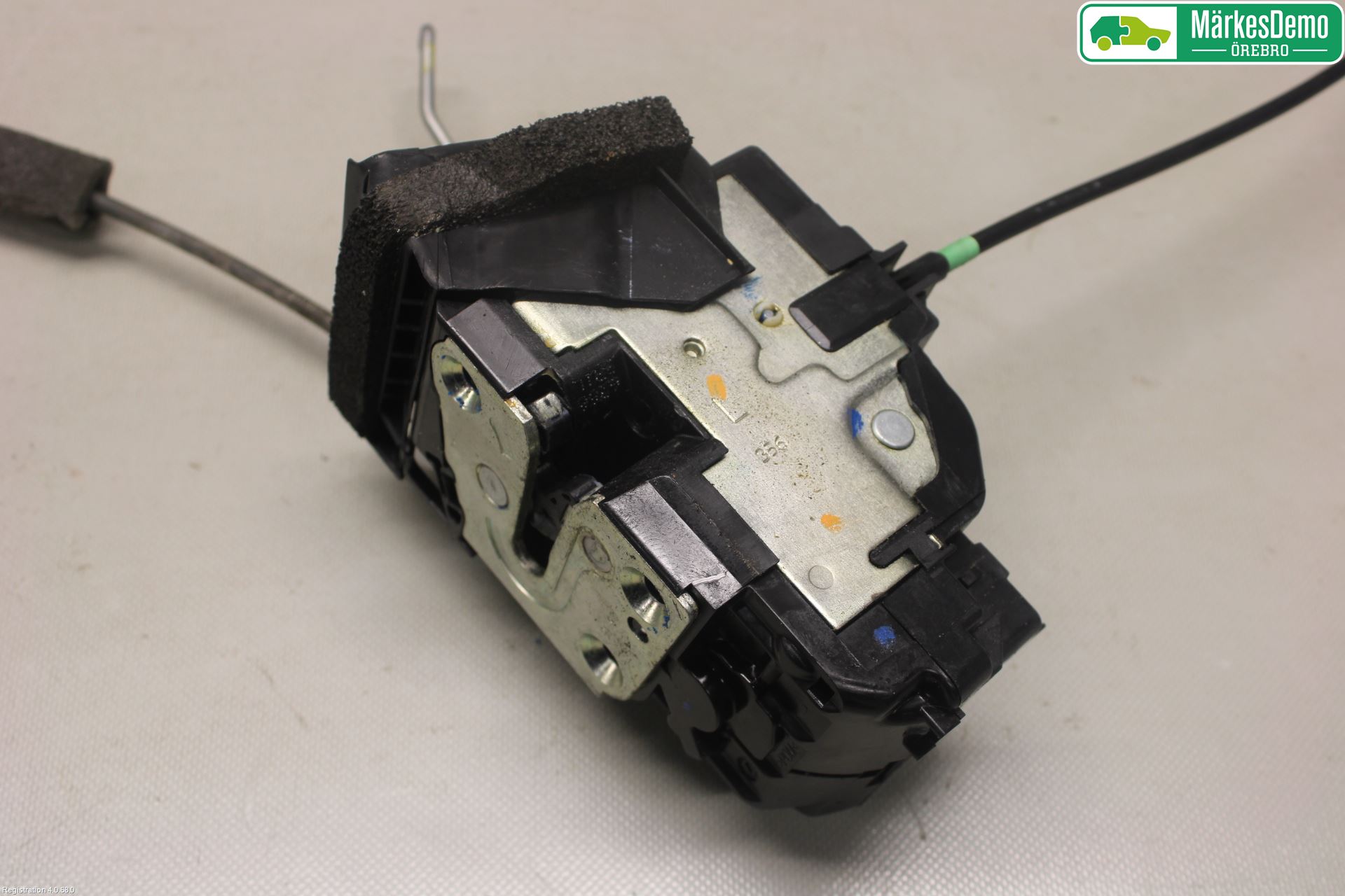 Nissan JUKE 14-19 Låskista-Dörrlås