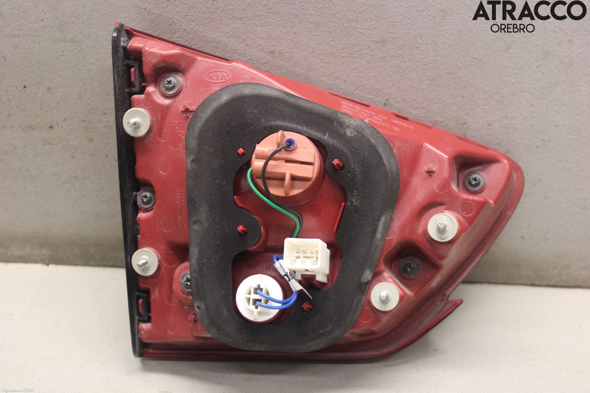 Kia CARENS III 13-19 Bakljus Lucka Hö