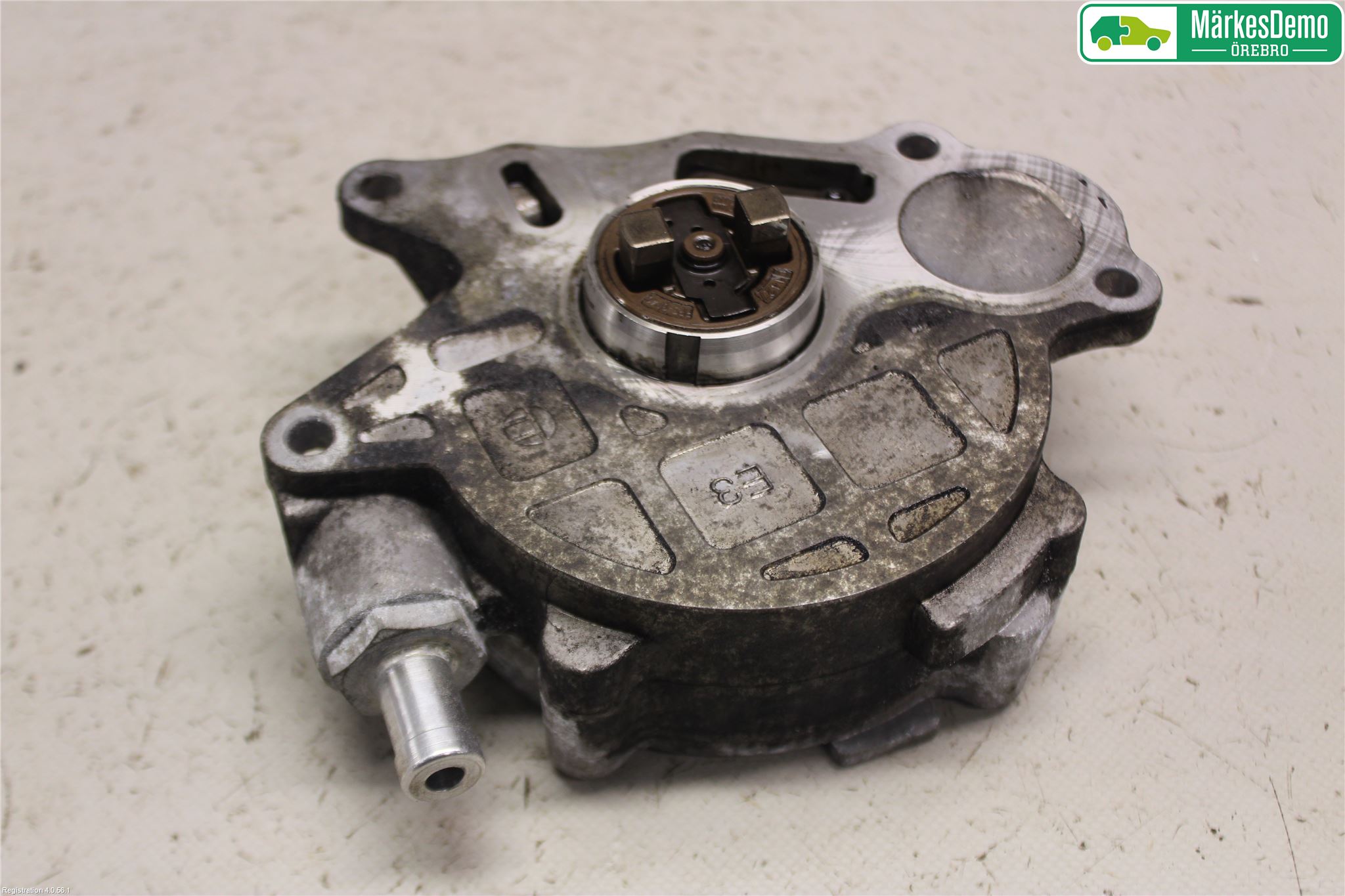 Volkswagen VW PASSAT 11-14 Vakuumpump