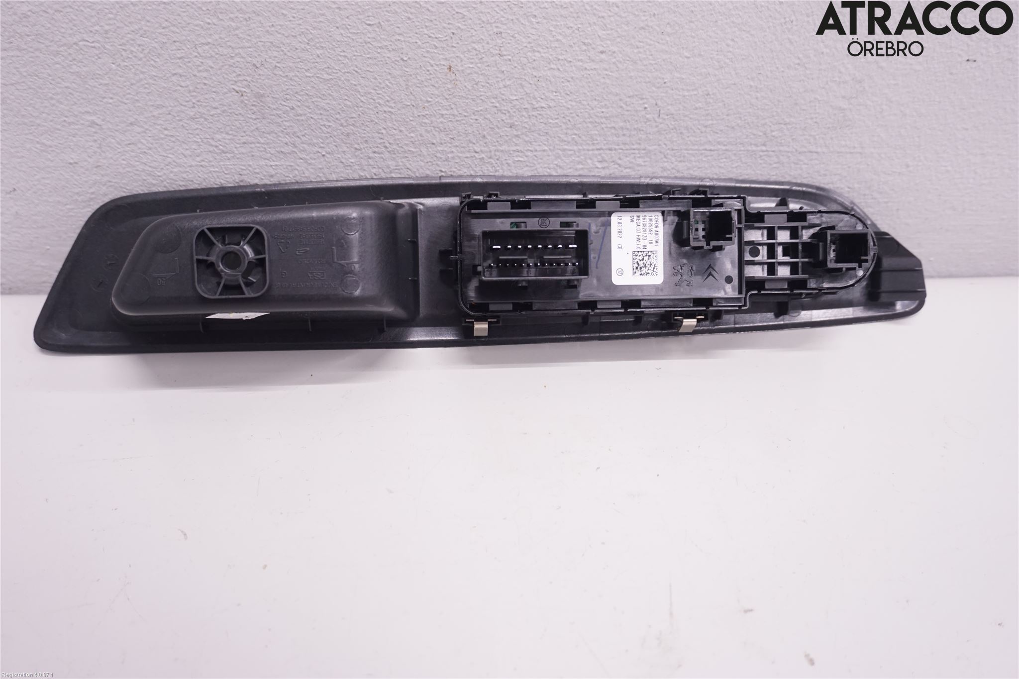 Citroen C4/E-C4 C4X/E-C4X III 21- Strömställare Elhiss