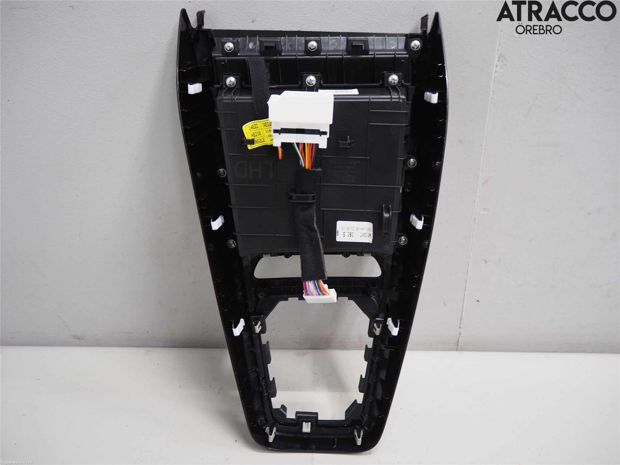 Kia RIO 17- Instrumentkonsoll Mitt