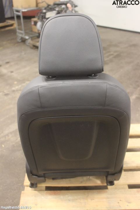 Audi Q3 8U 12-18 Inredning Stol Fram Vä