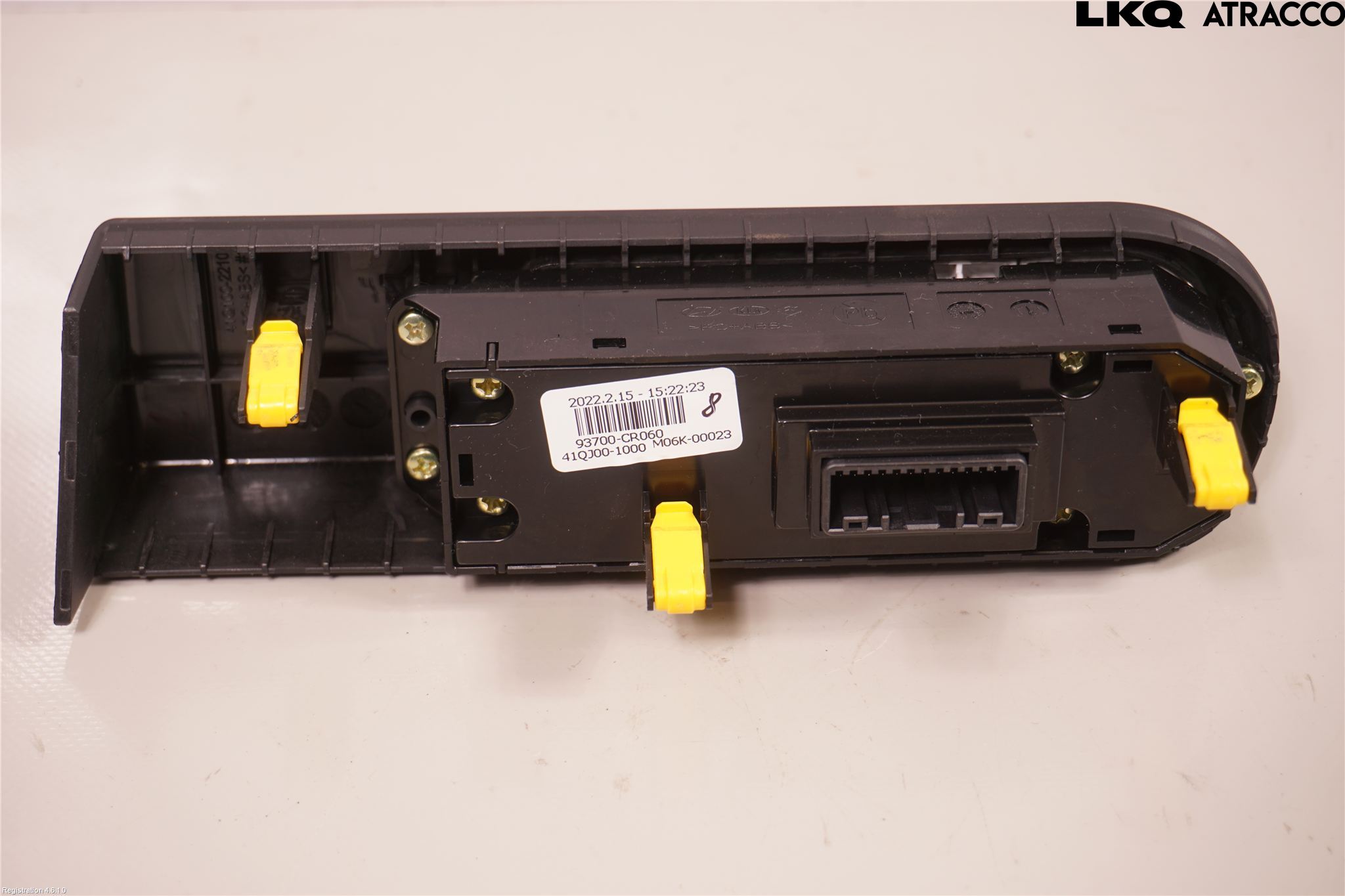 Kia XCEED 19- Strömställare Multifunktion