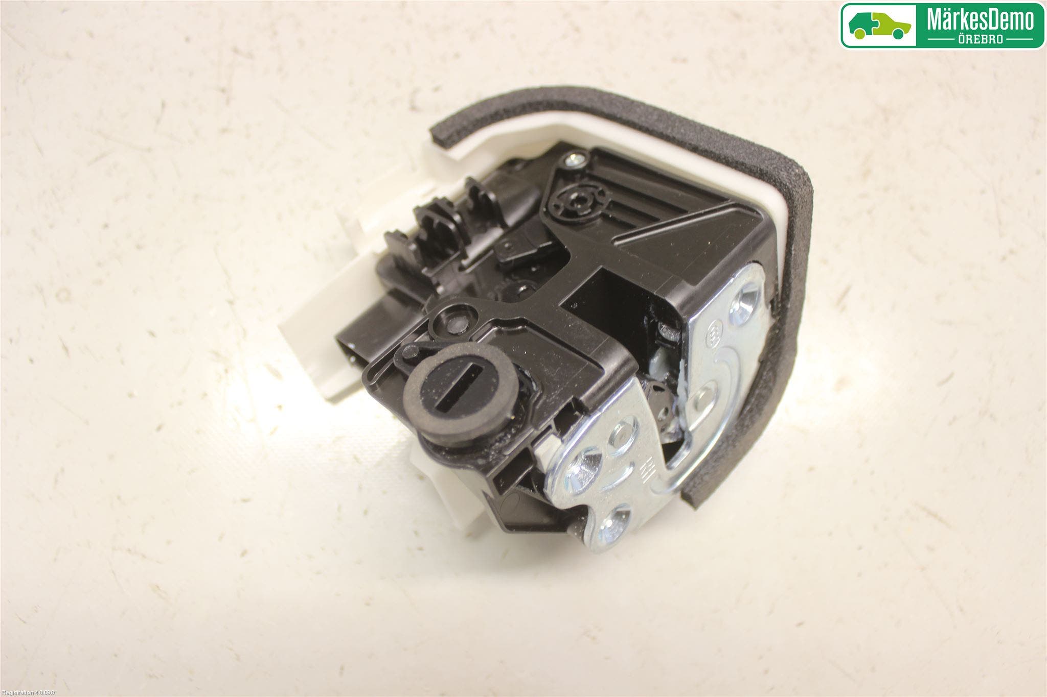 Kia PICANTO 17- Låskista-Dörrlås