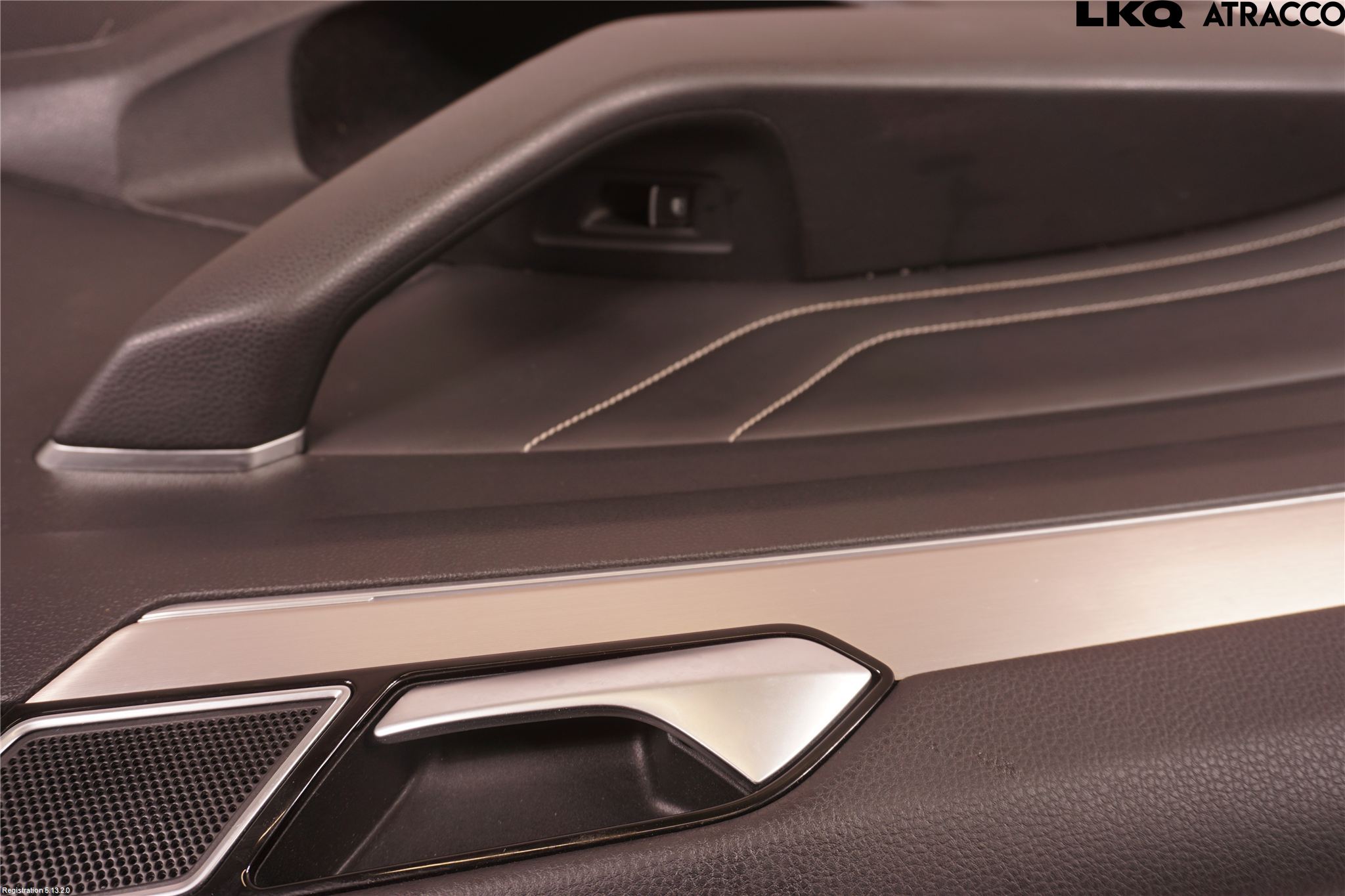Volkswagen VW PASSAT 20-24 Dörrklädsel Vä